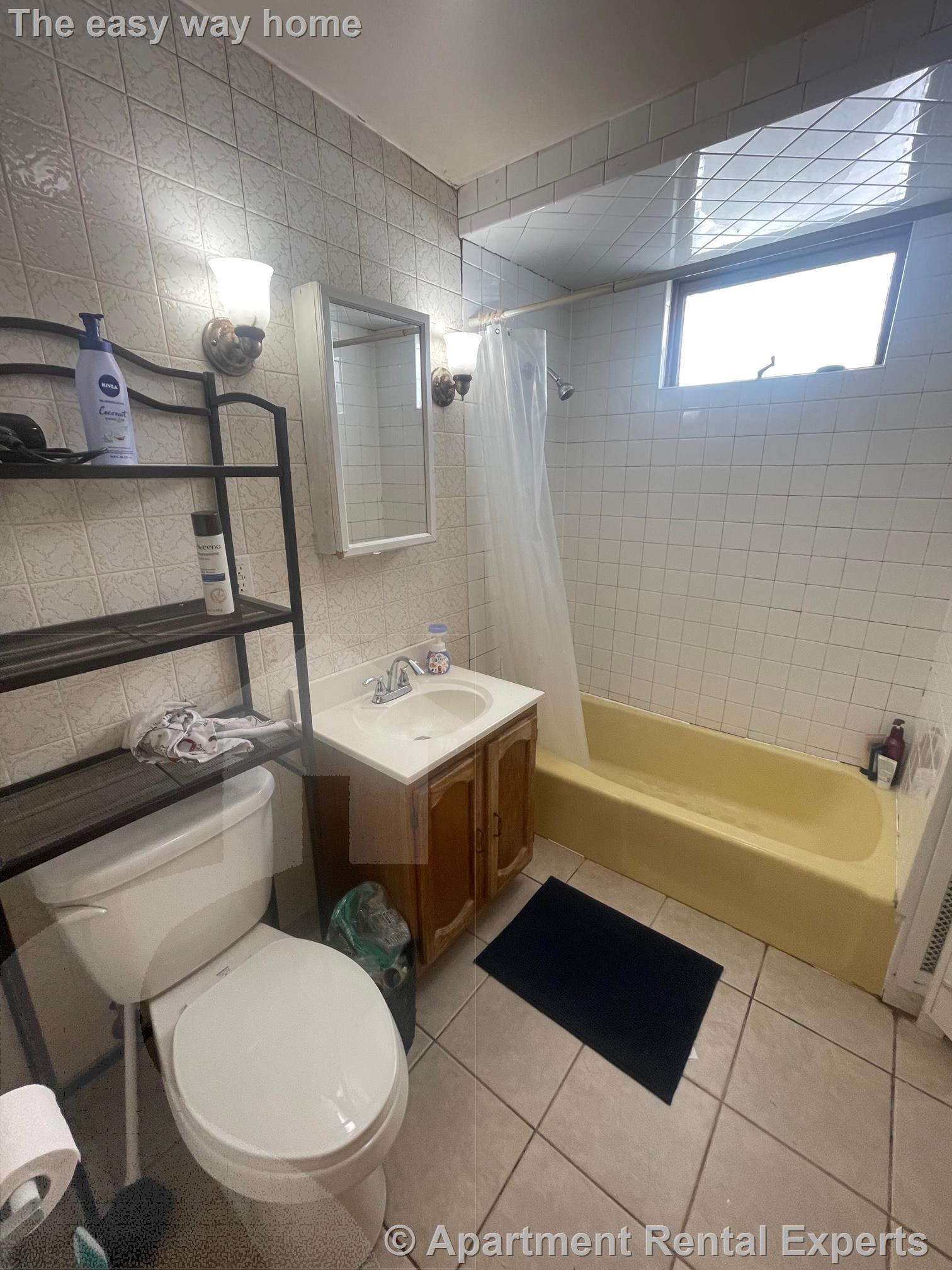 26 Russell Rd, Teele Square