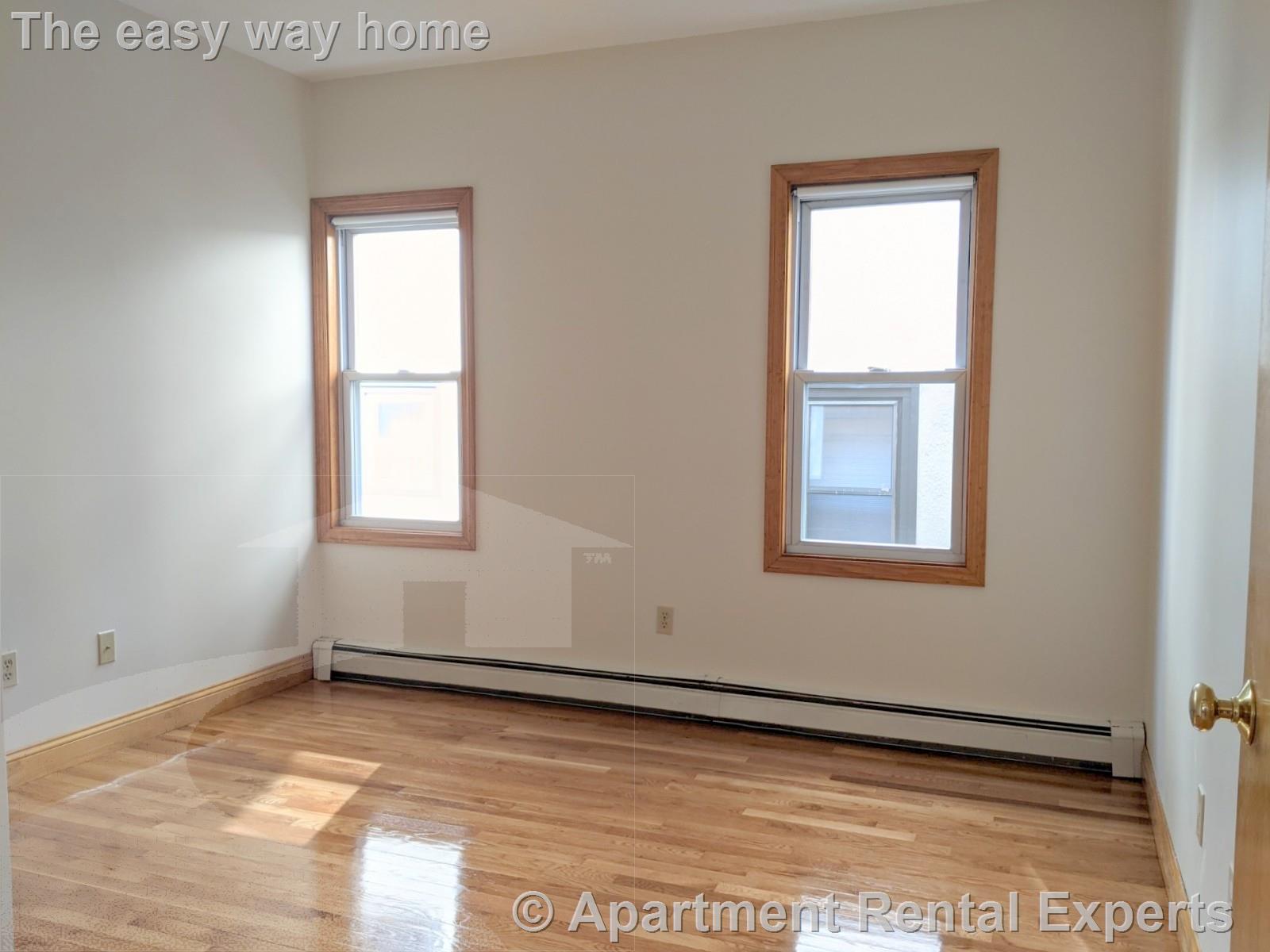 12 Fenwick St, Winter Hill