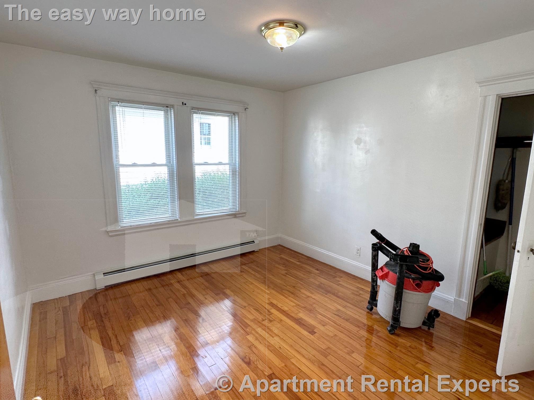 17 Clewley Rd, West Medford