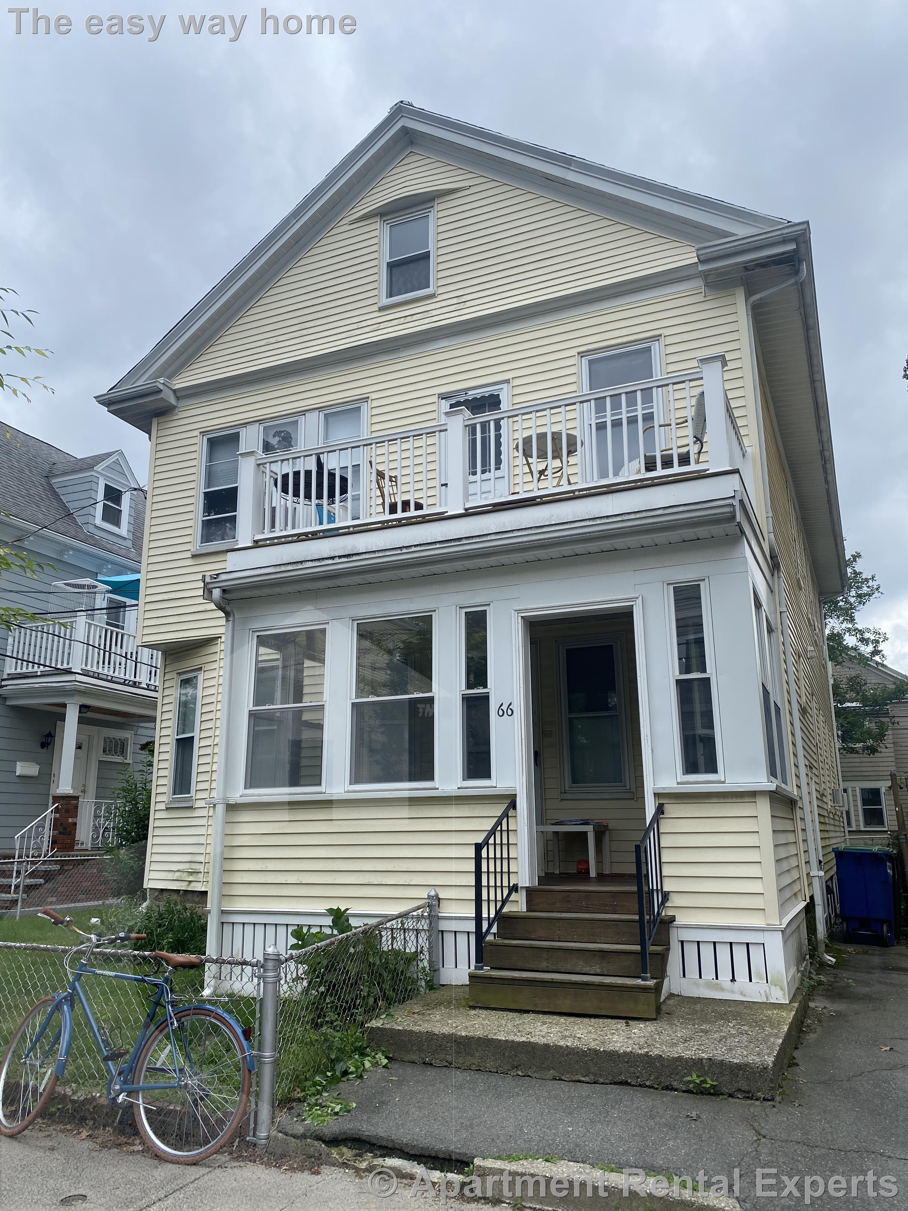 66 Raymond Ave, Tufts