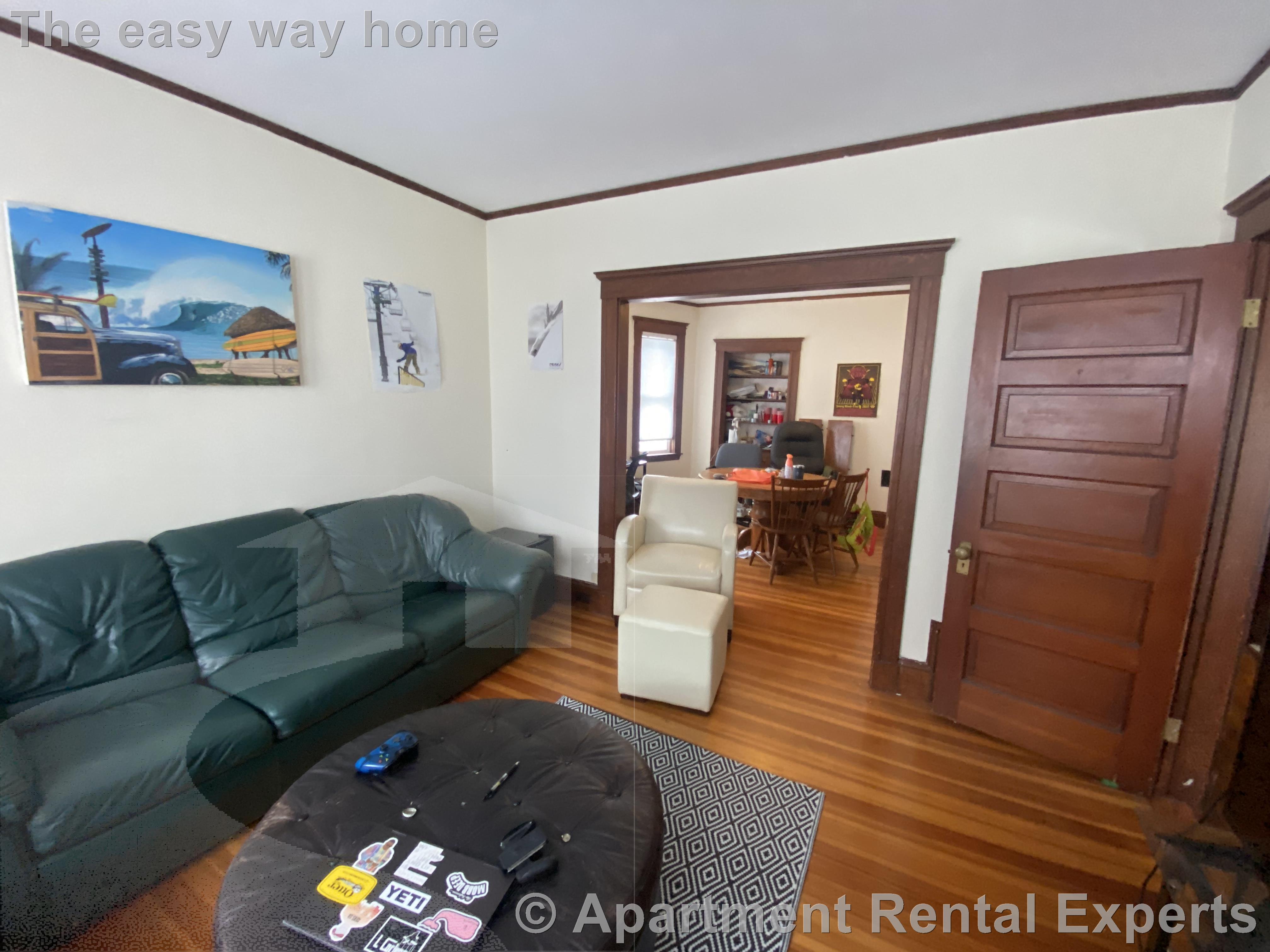 66 Raymond Ave, Tufts