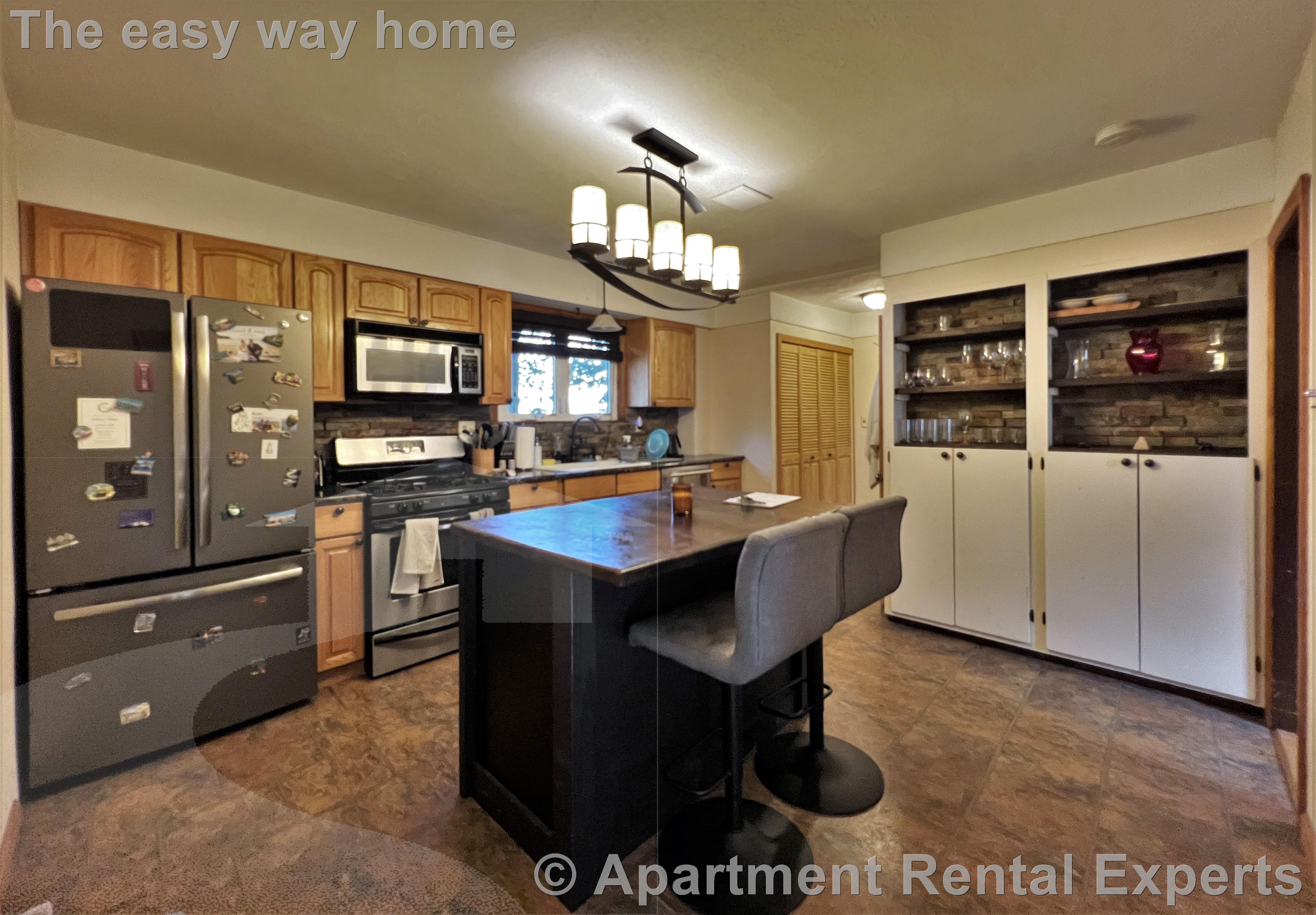 10 Winchester Ct, Tufts