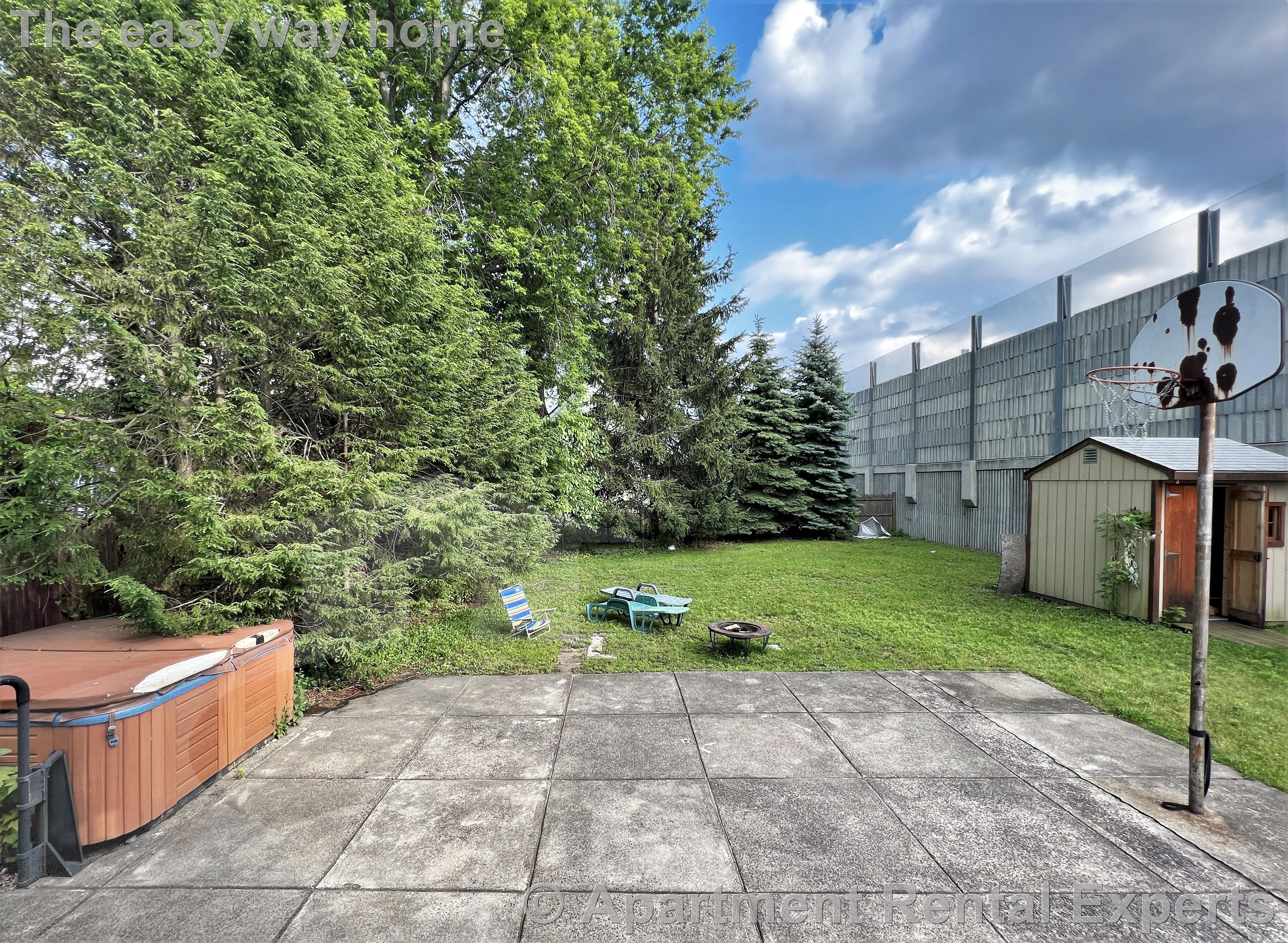 10 Winchester Ct, Tufts