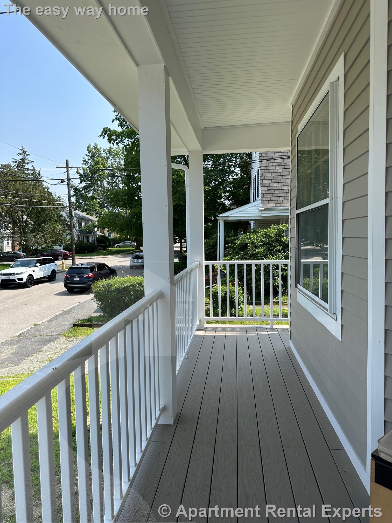 35 College Ave, Tufts