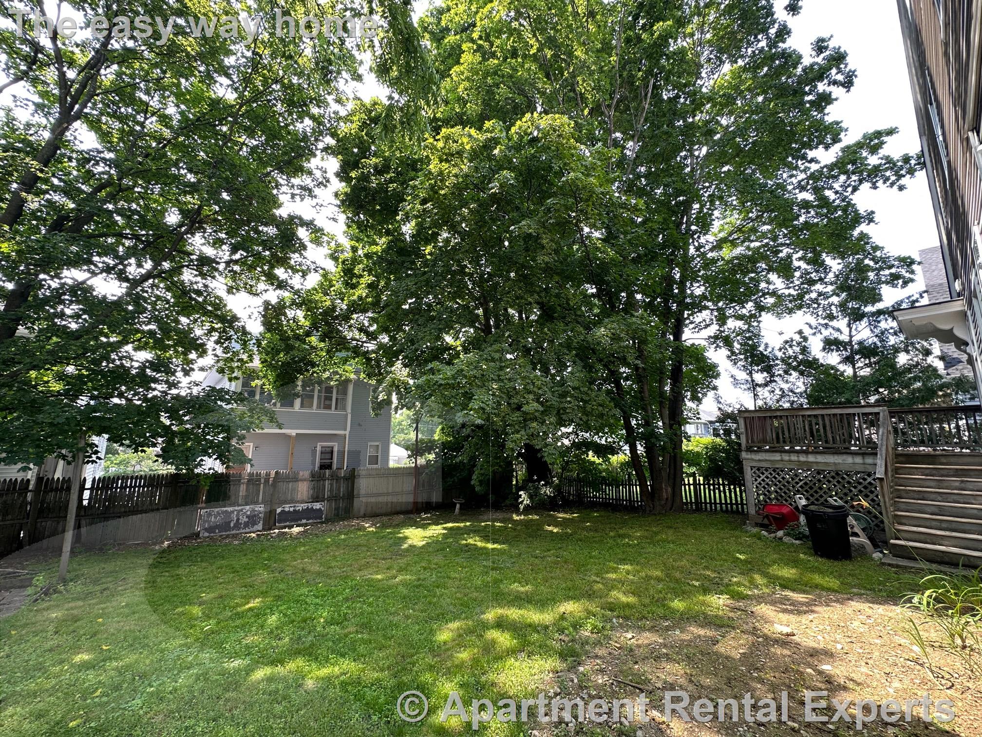 35 College Ave, Tufts