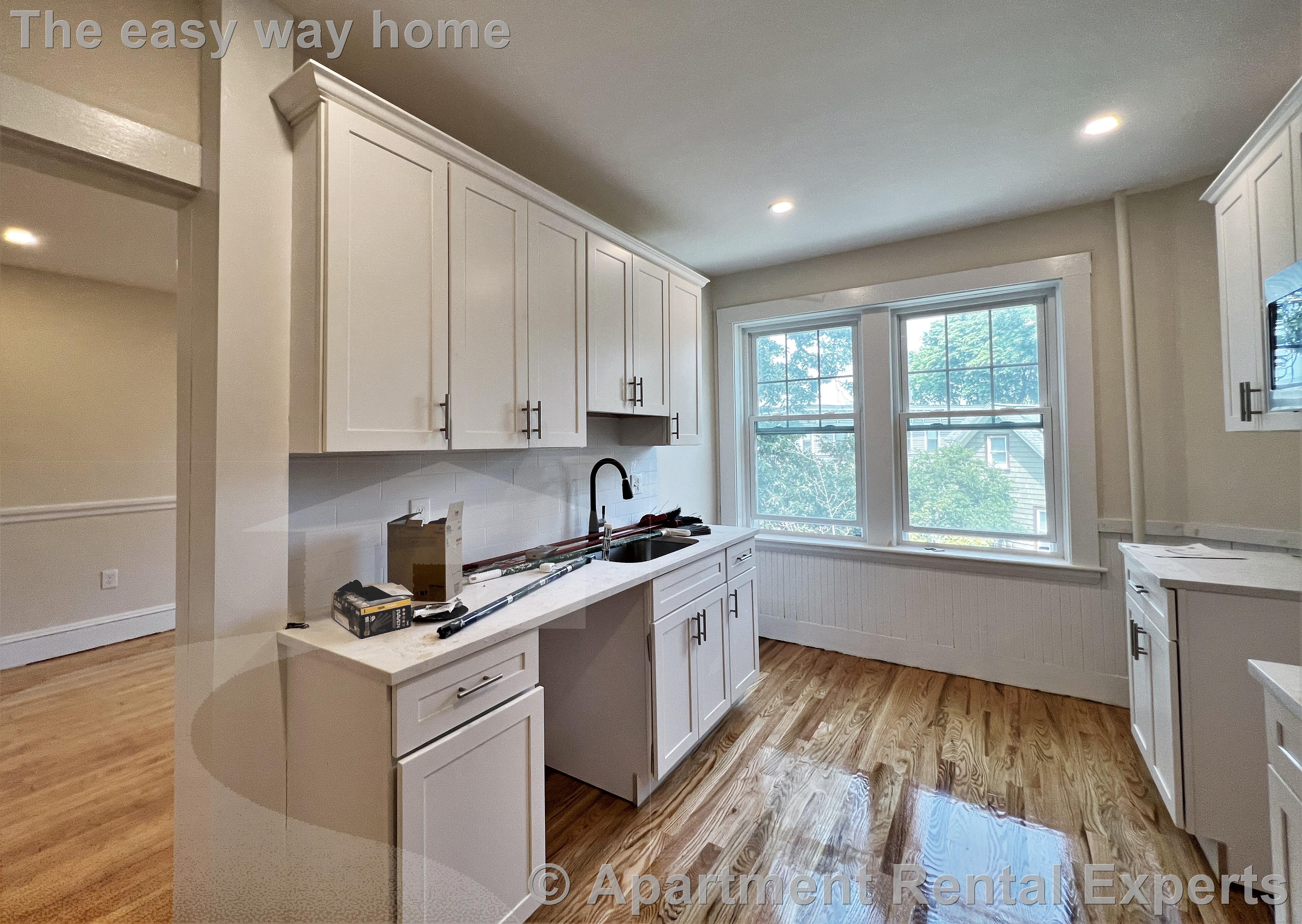 269 Huron Ave, Huron Village