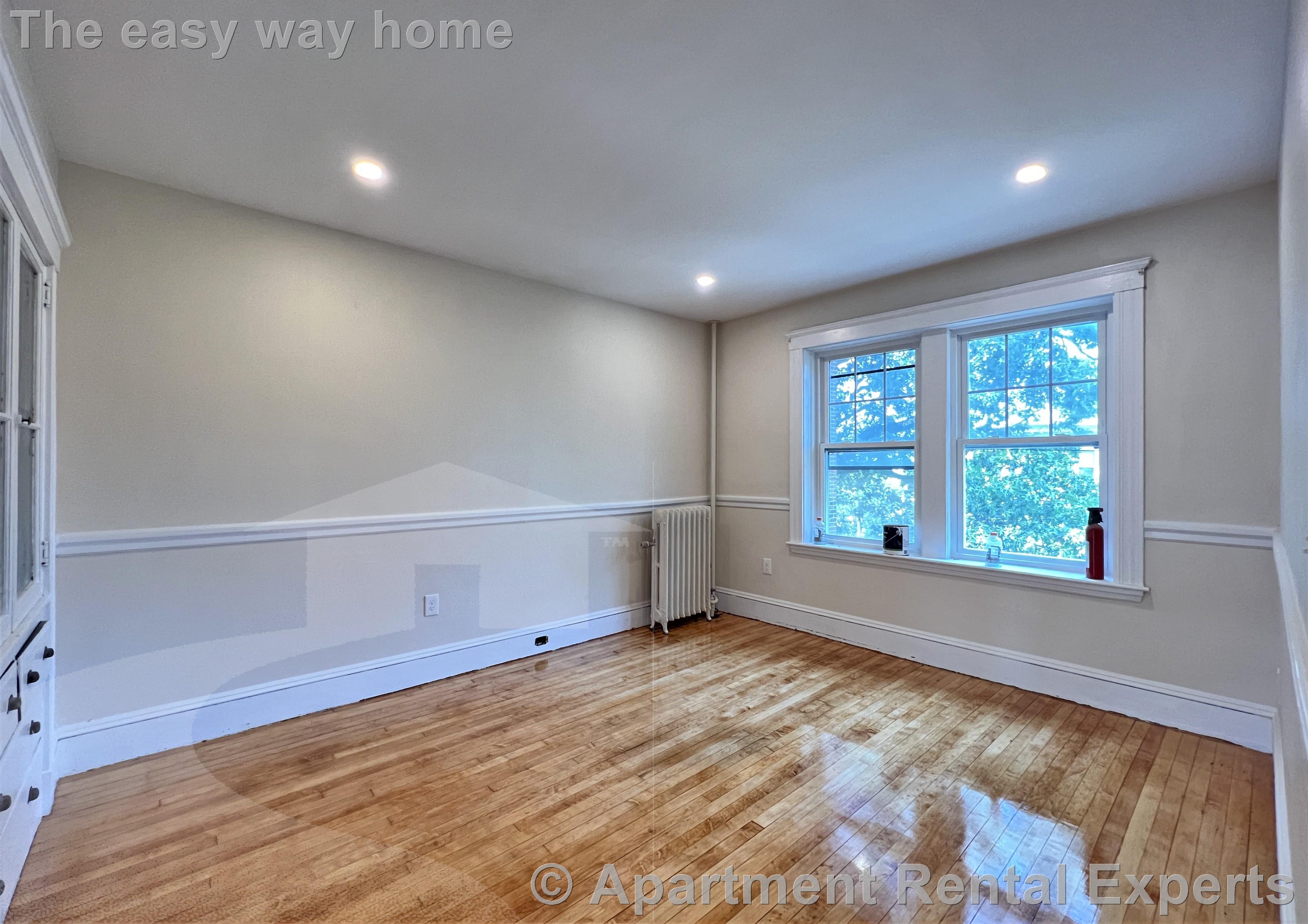 269 Huron Ave, Huron Village