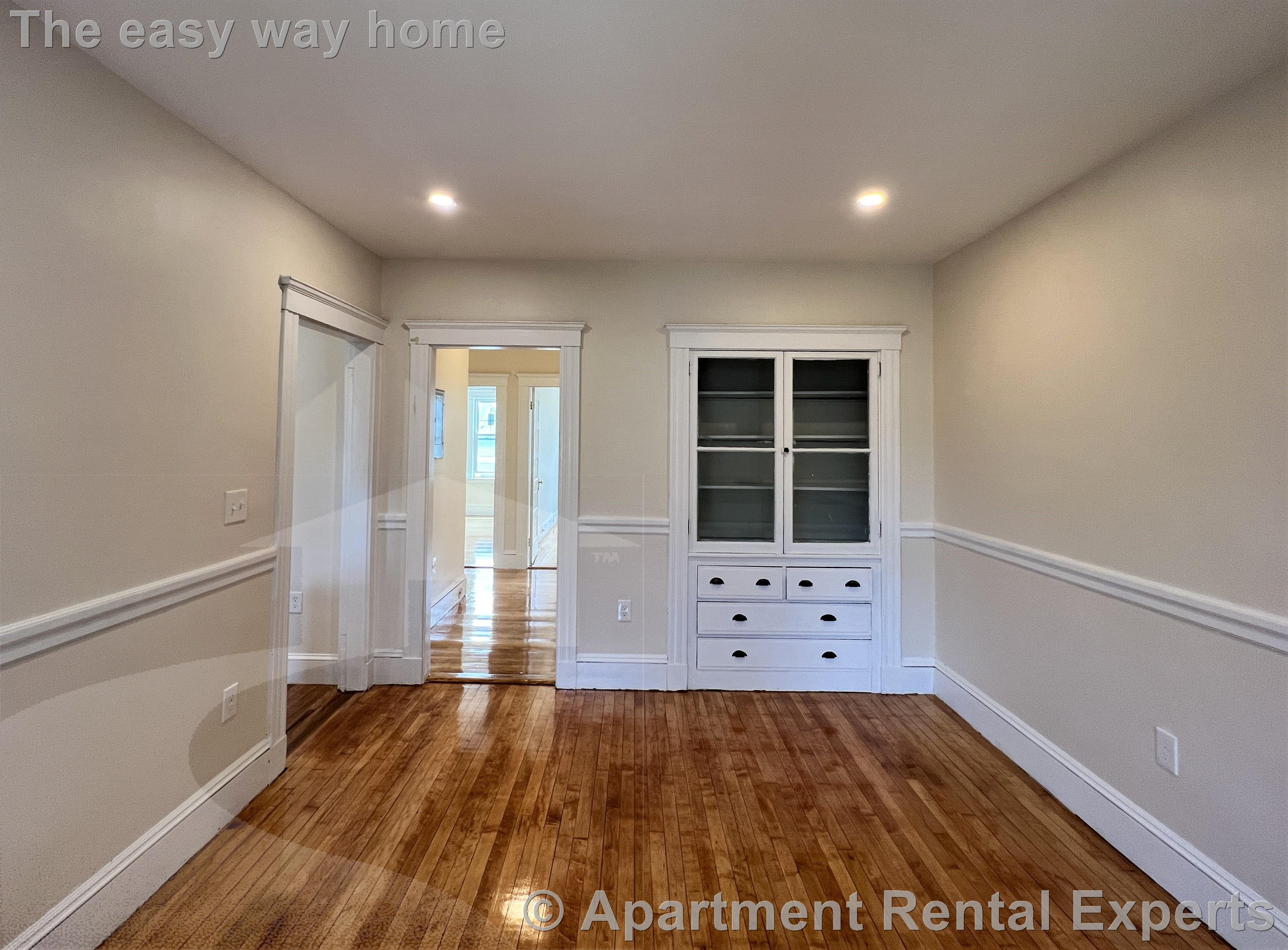 269 Huron Ave, Huron Village