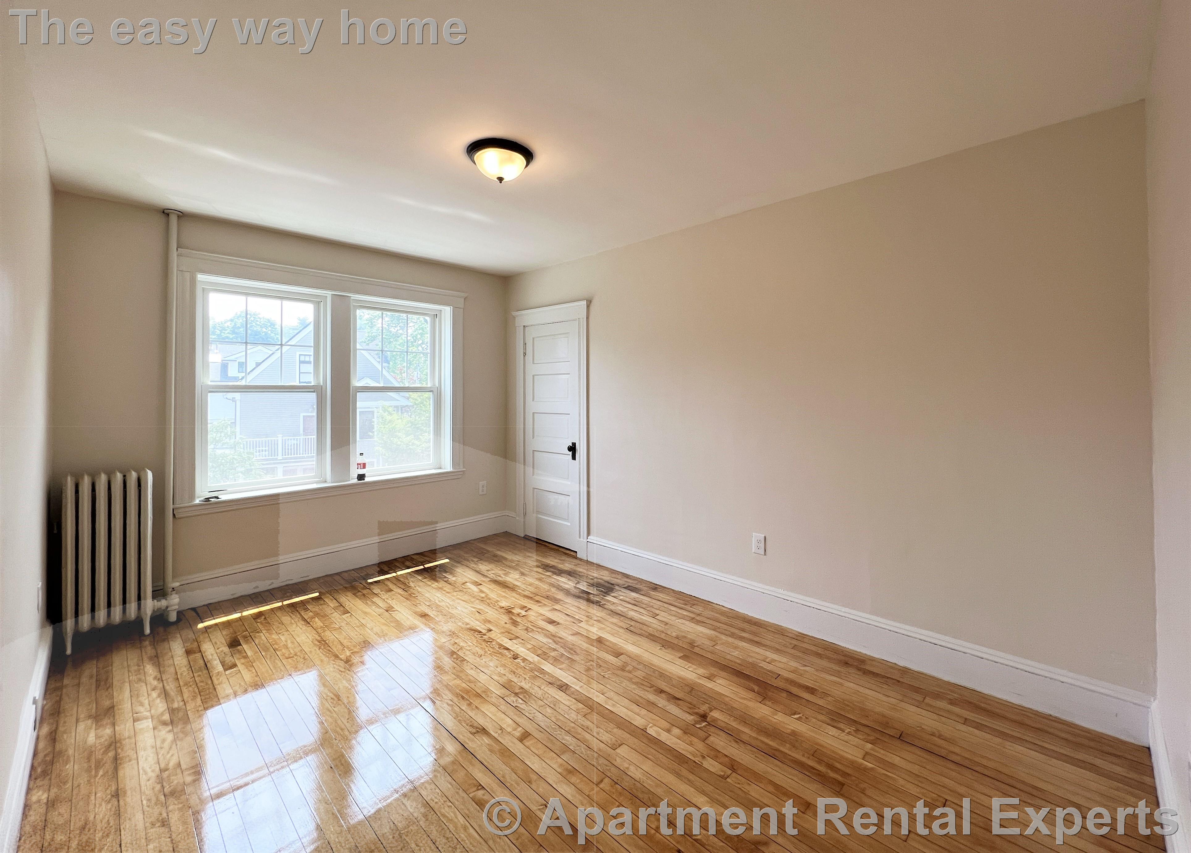 269 Huron Ave, Huron Village