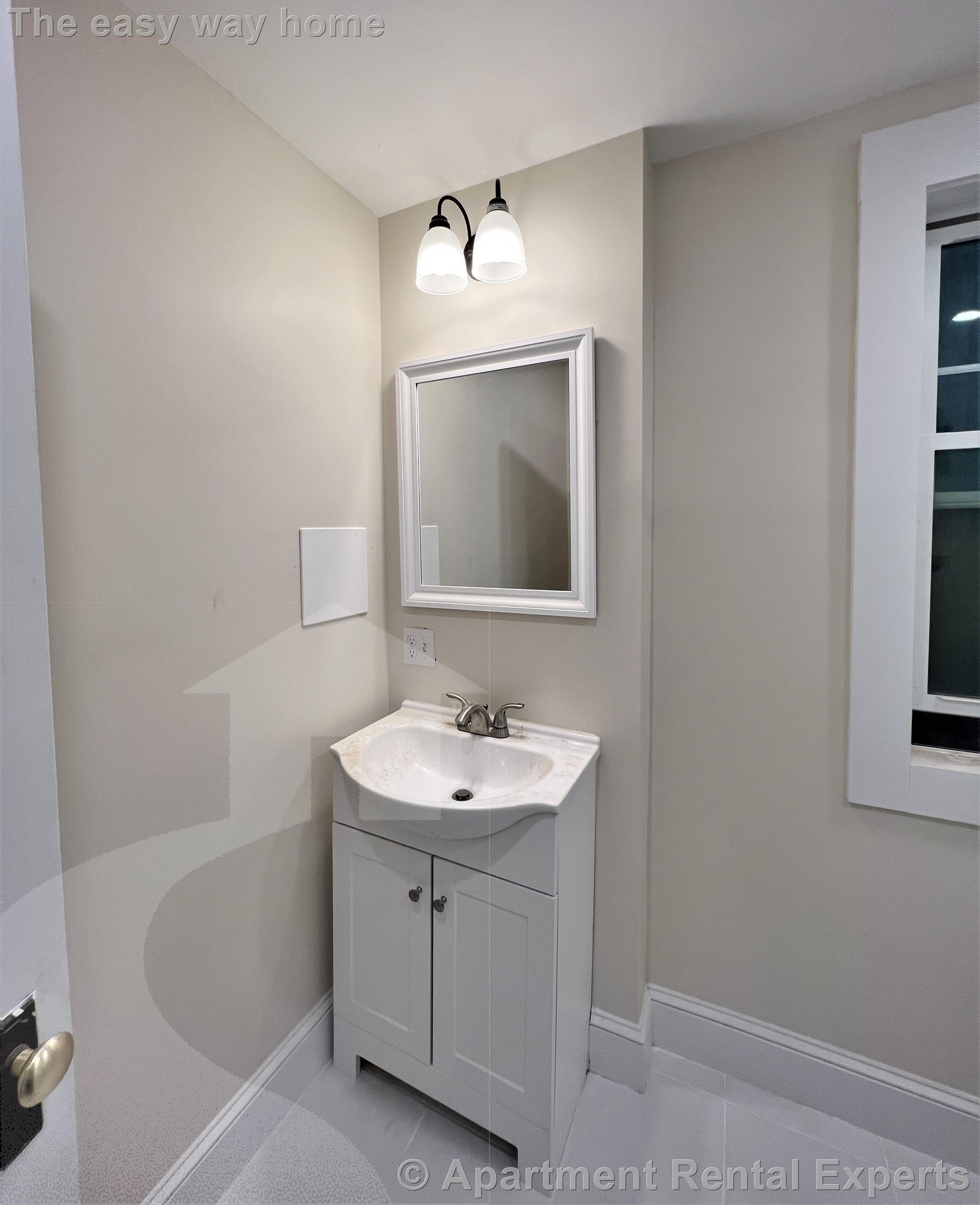 269 Huron Ave, Huron Village