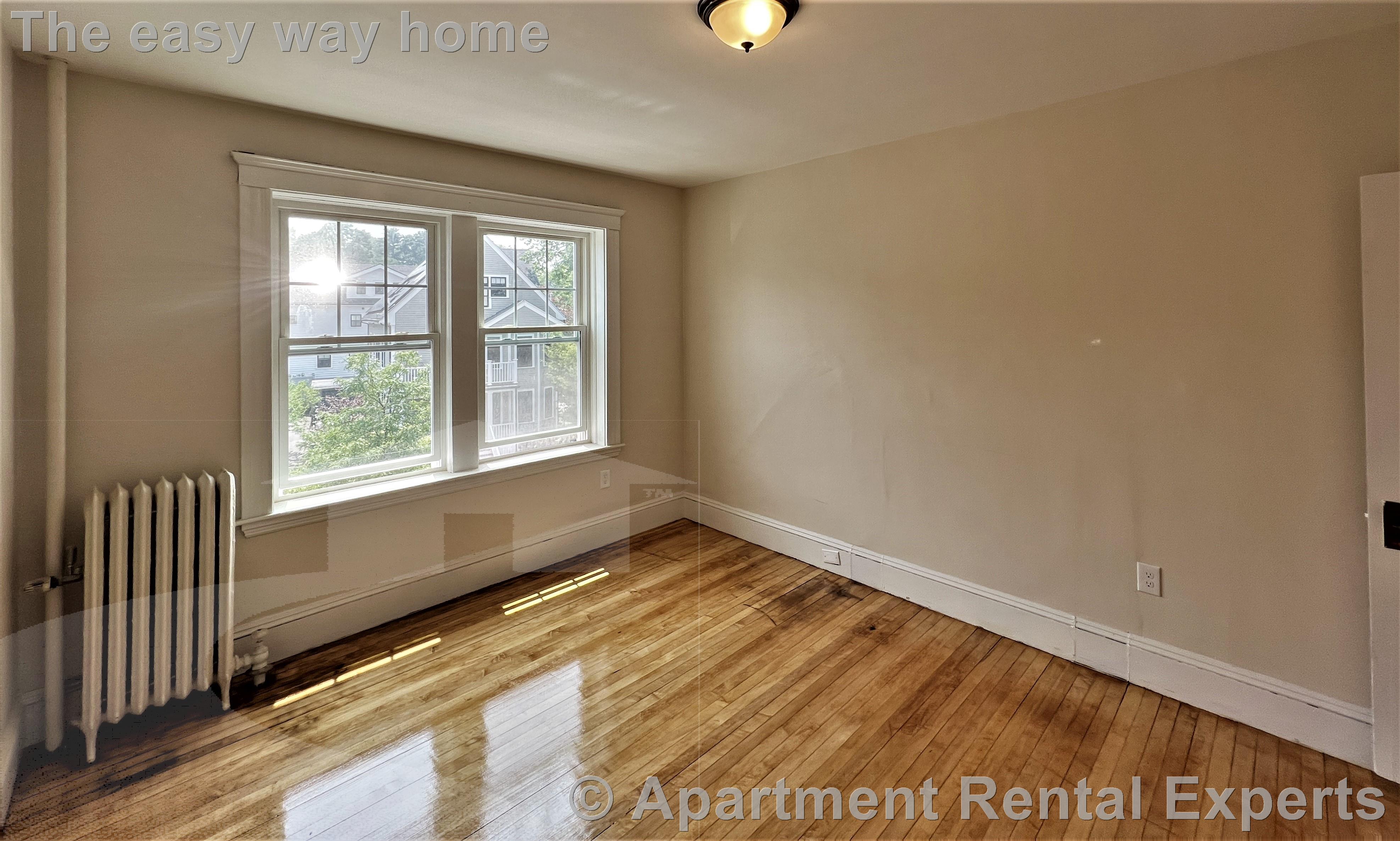 269 Huron Ave, Huron Village