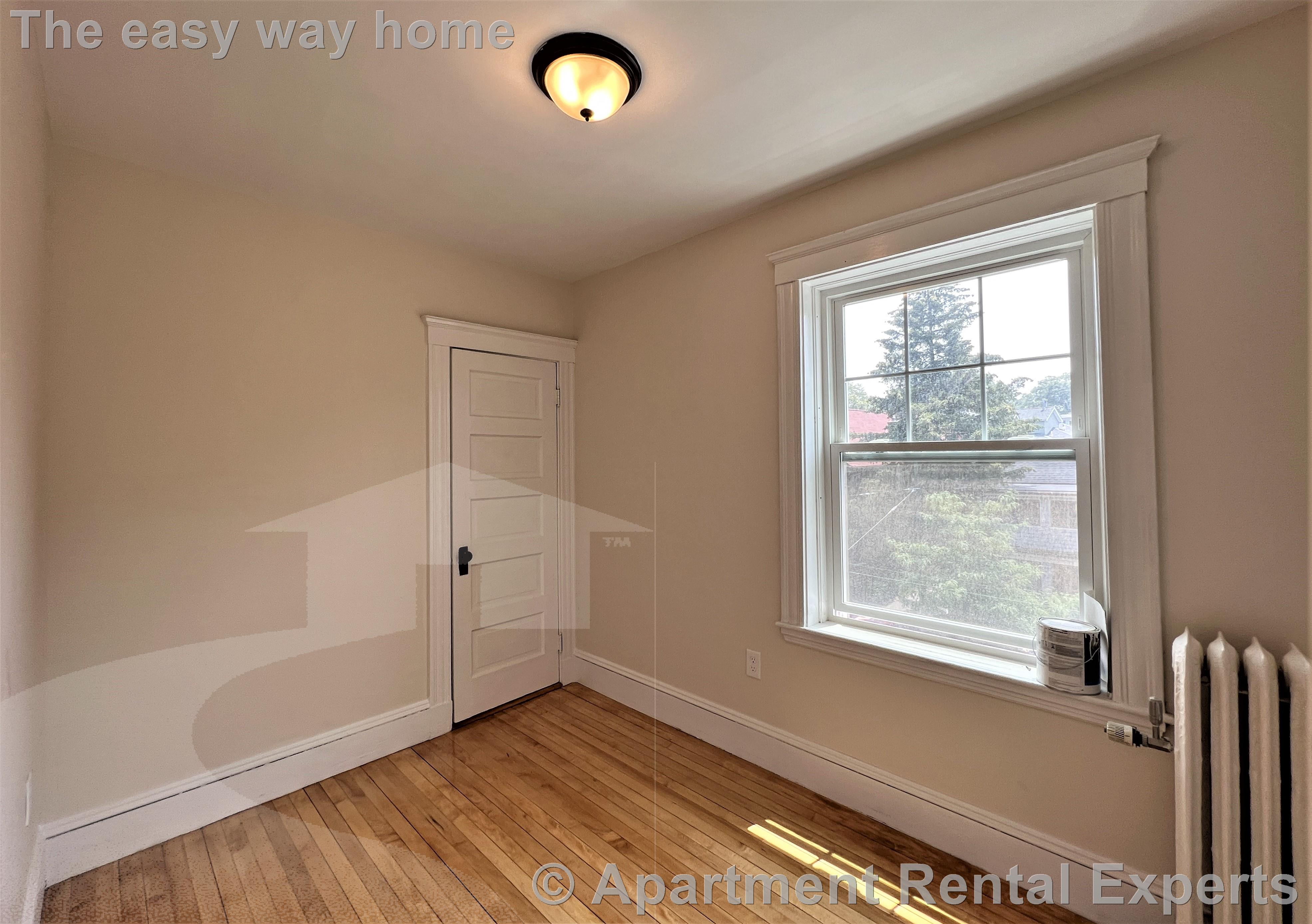 269 Huron Ave, Huron Village