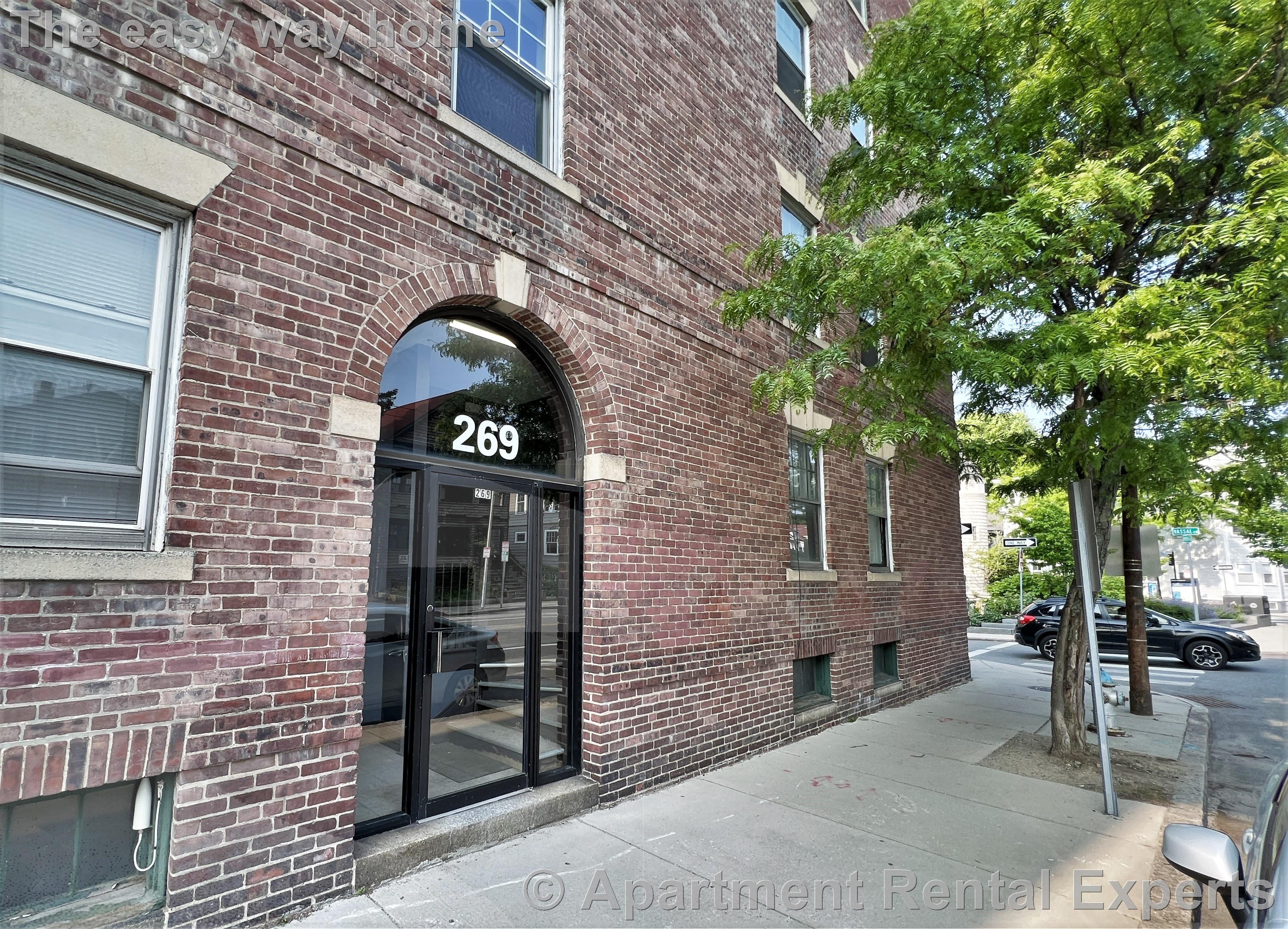 269 Huron Ave, Huron Village