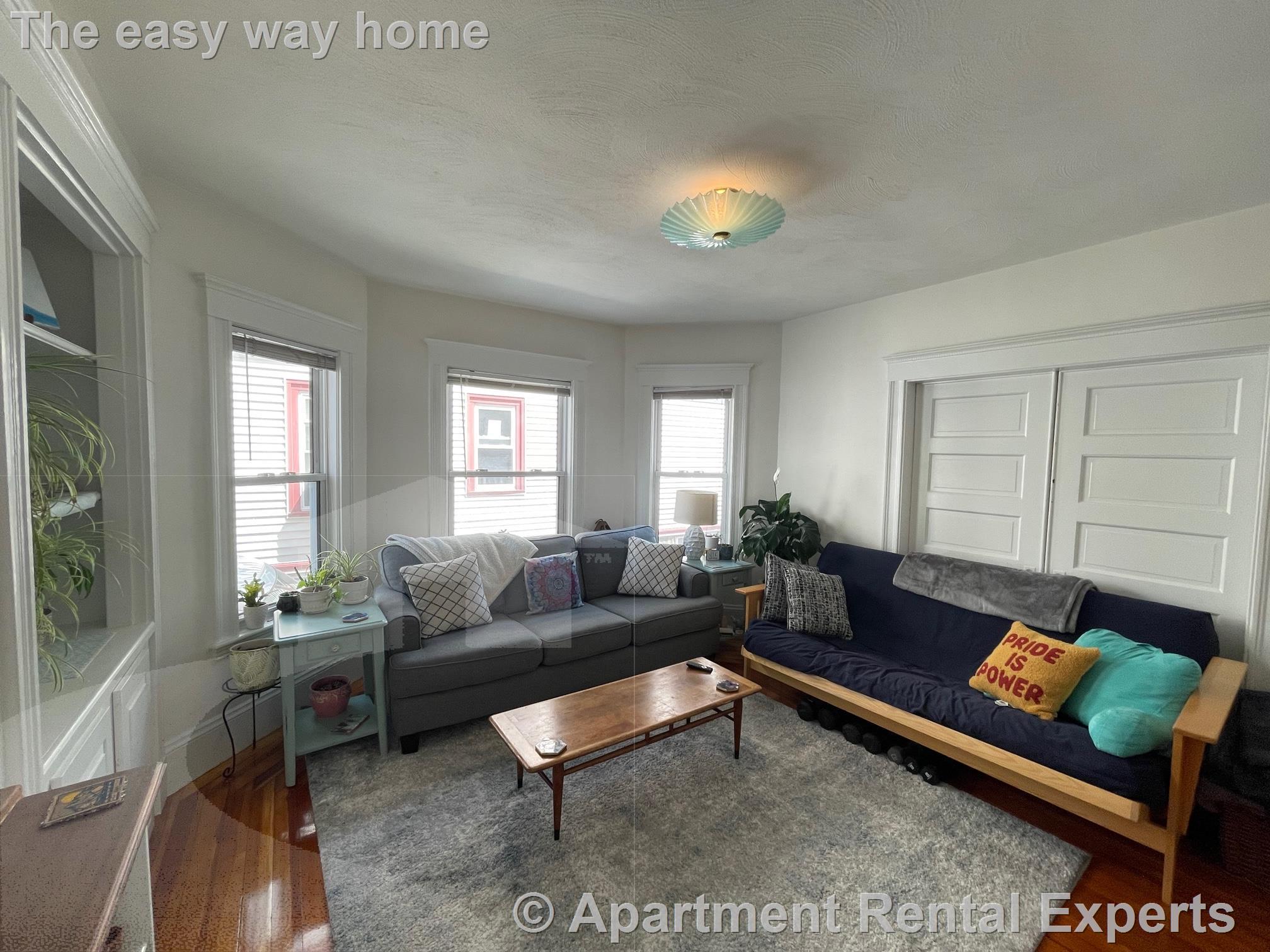 11 Ossipee Rd, Teele Square