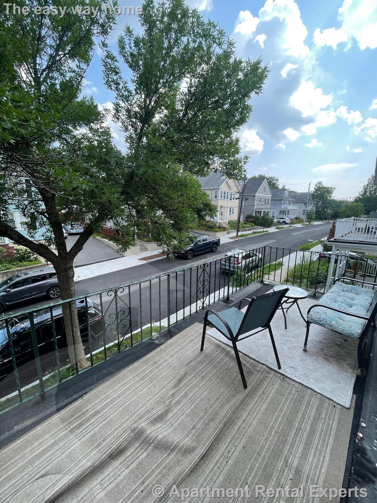 78 Amsden St, Arlington