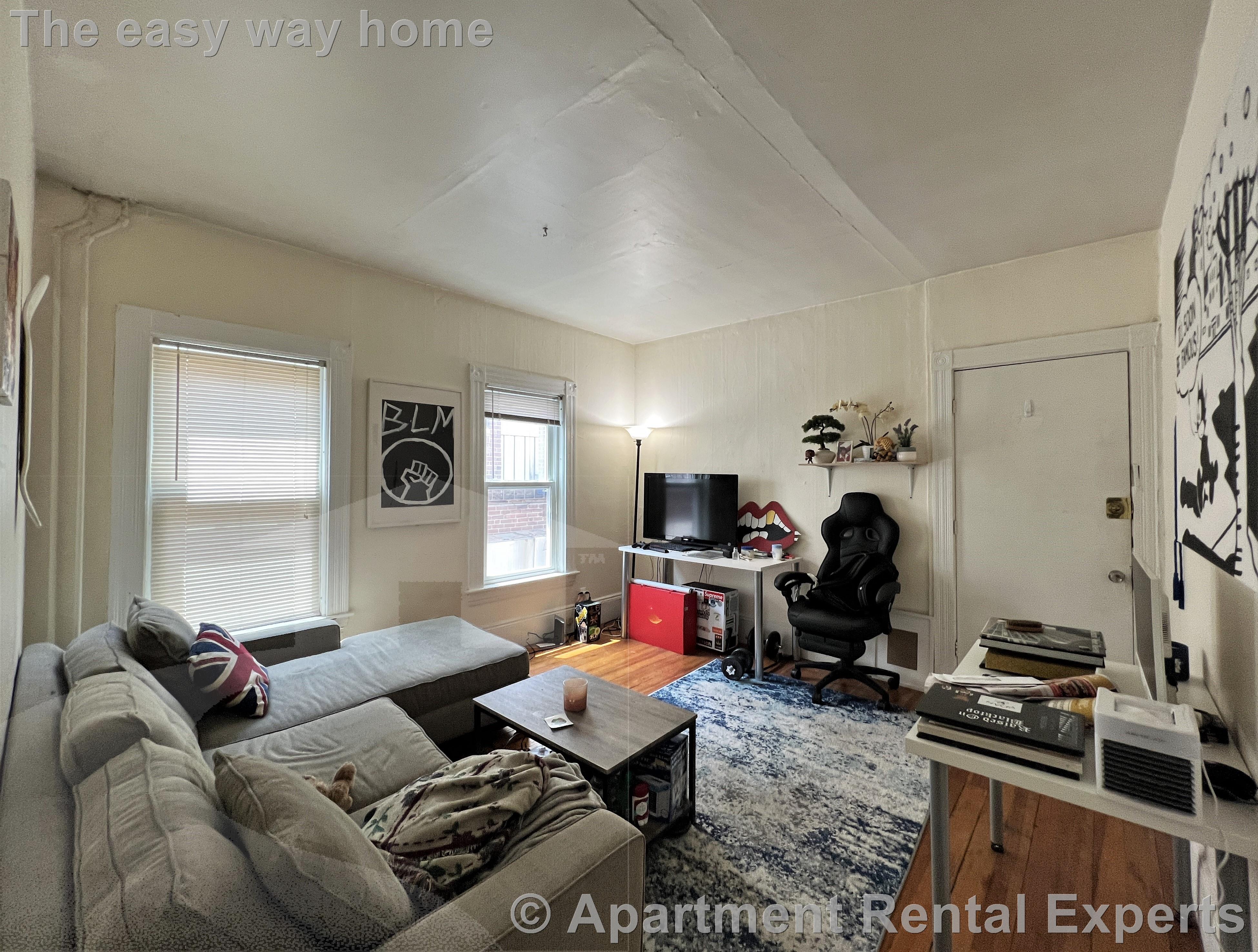 185 Lowell St, Spring Hill