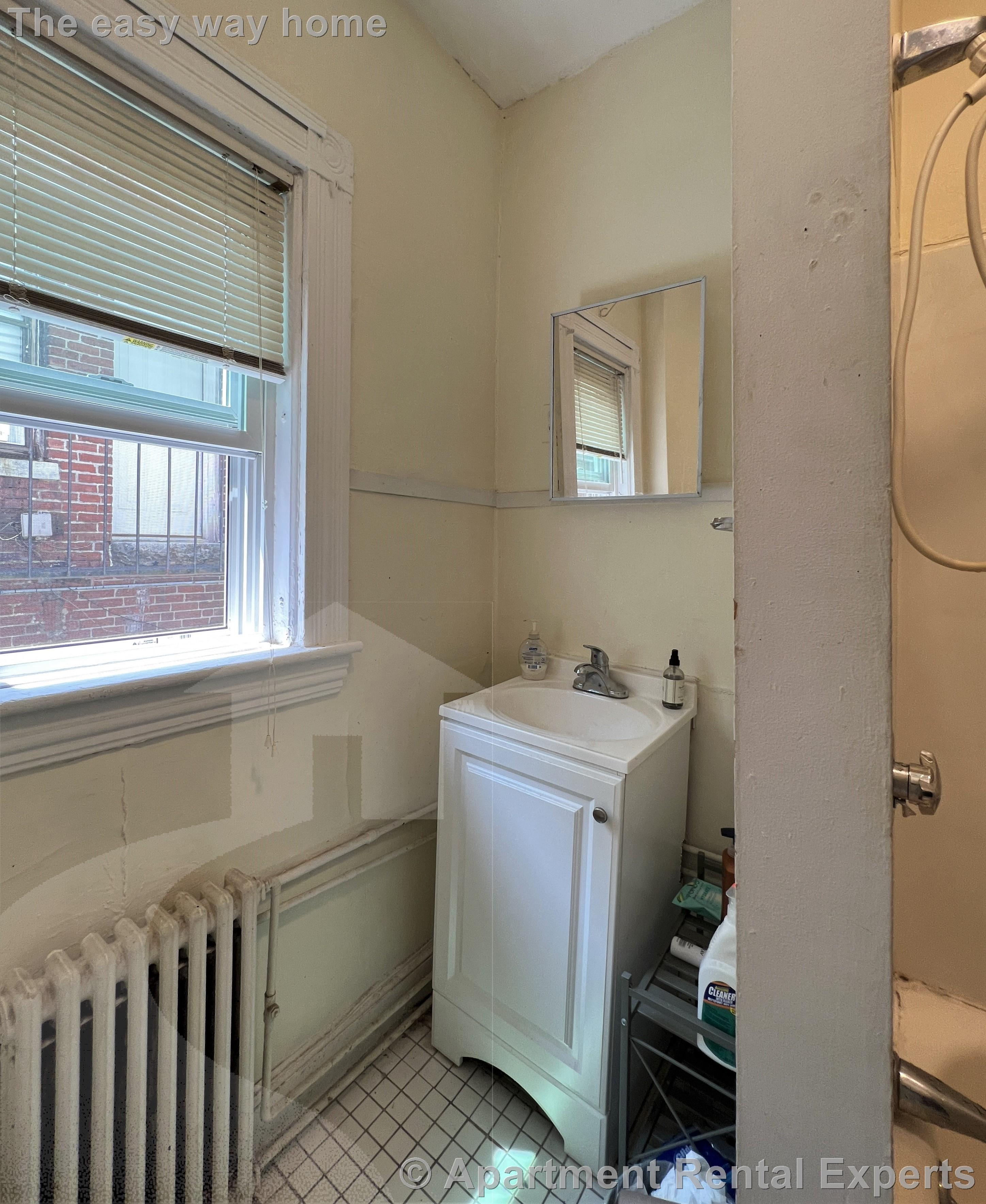 185 Lowell St, Spring Hill