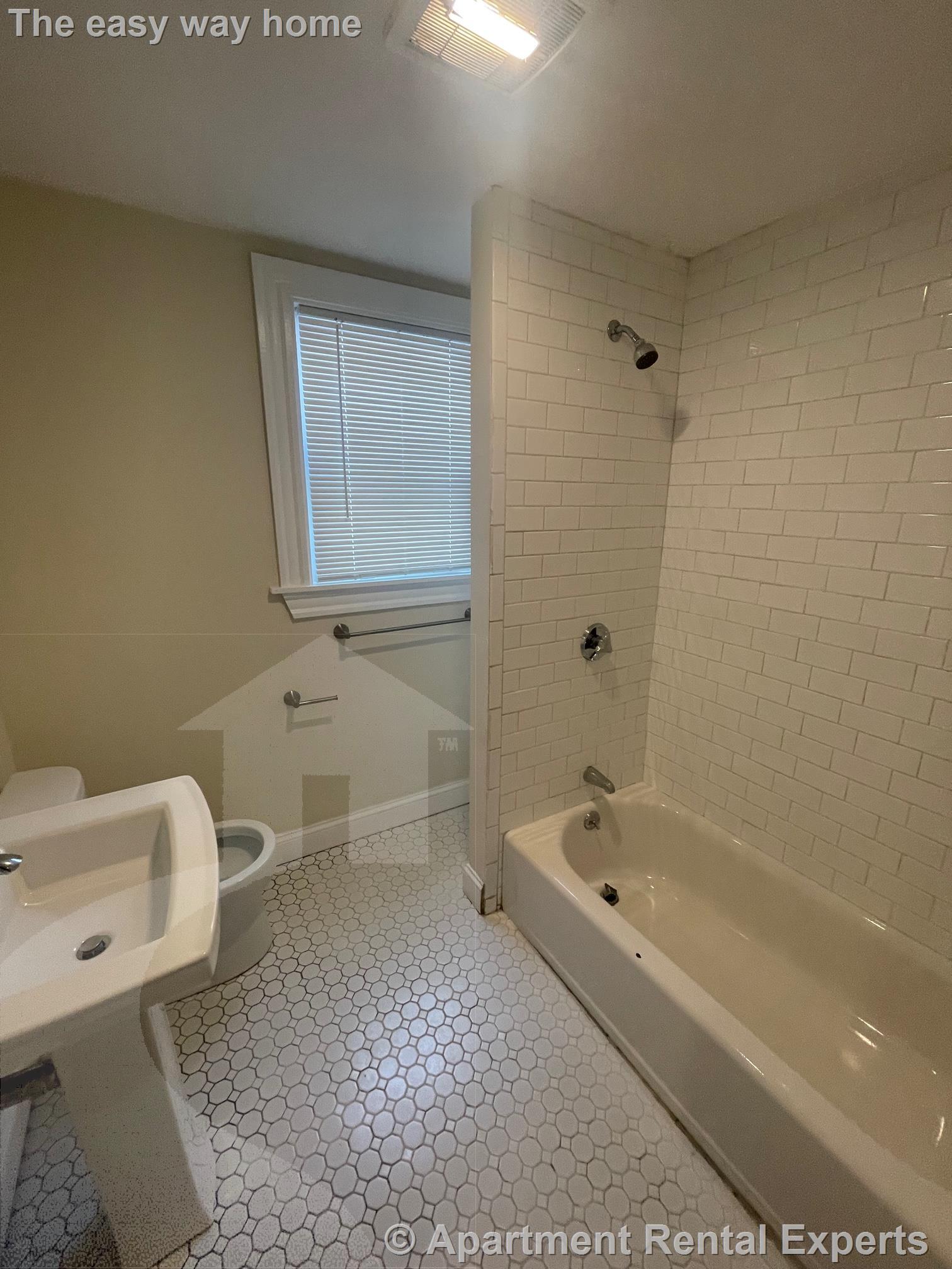 452 Broadway, Magoun Square