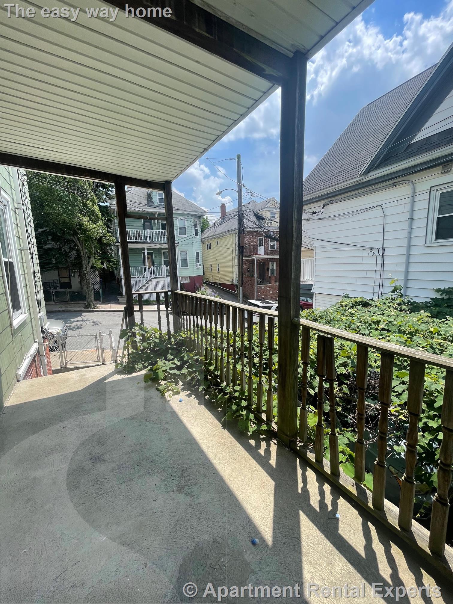 452 Broadway, Magoun Square