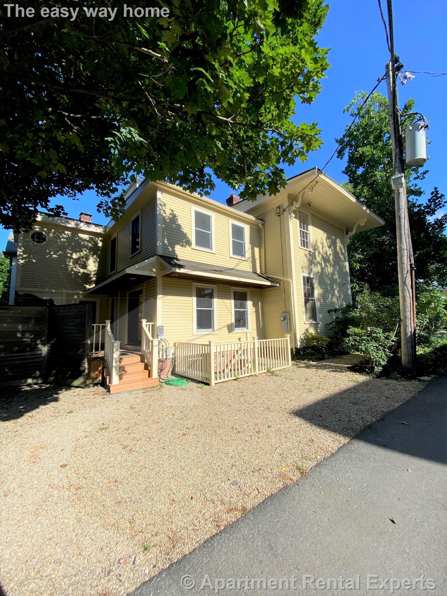 259 Mt Auburn, Harvard Square