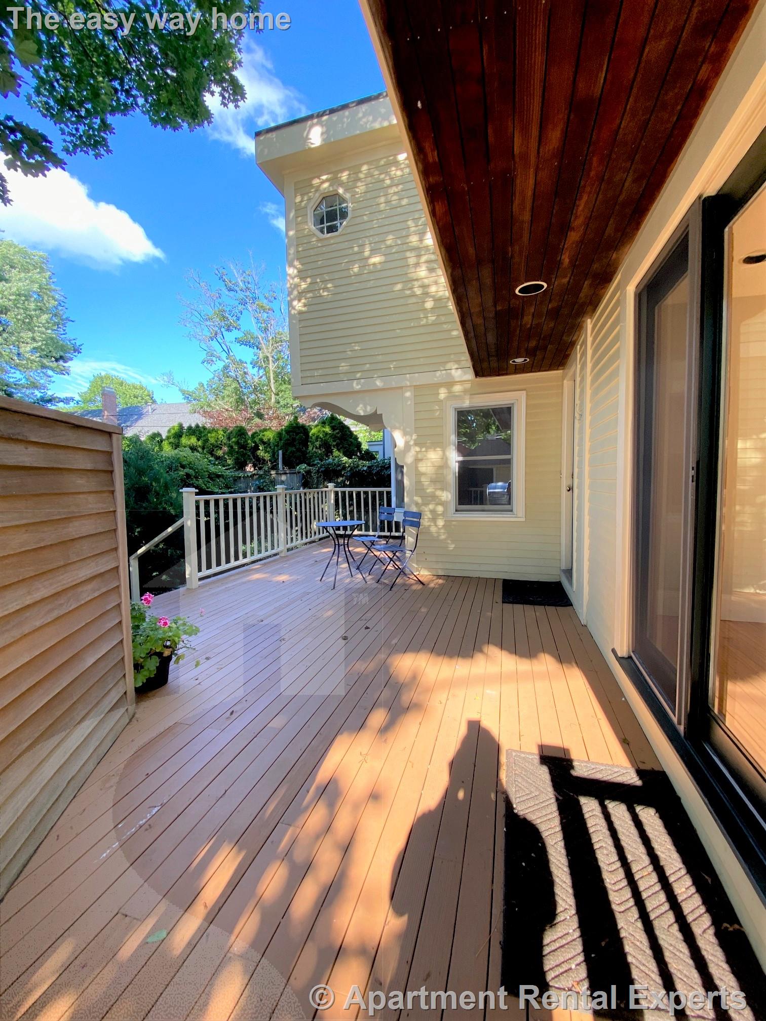 259 Mt Auburn, Harvard Square