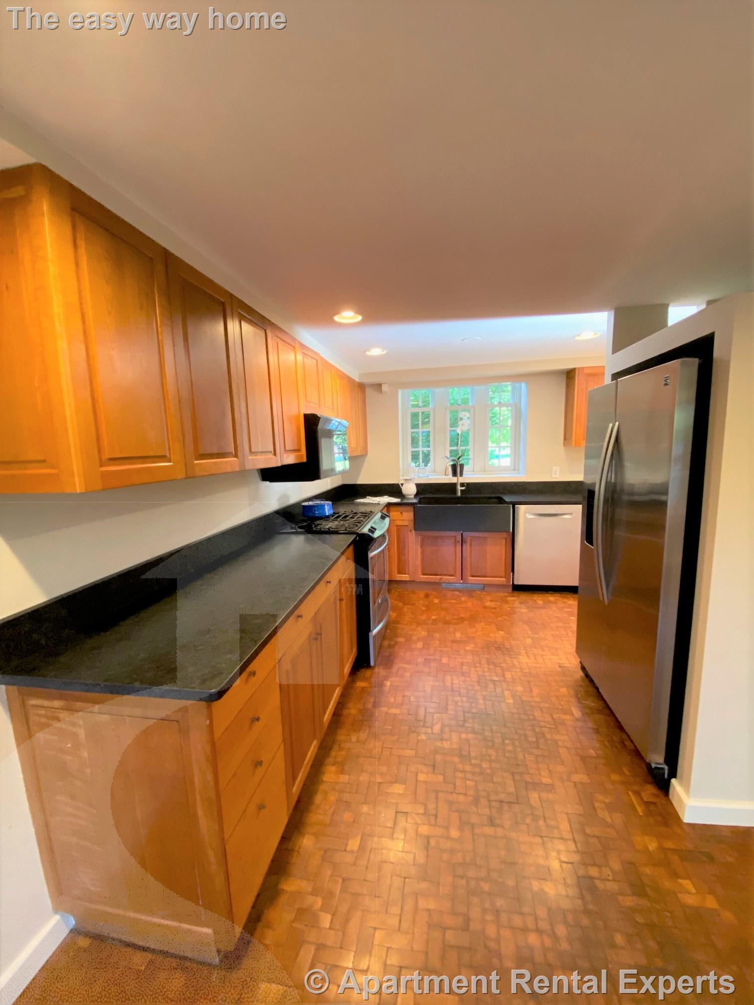 259 Mt Auburn, Harvard Square