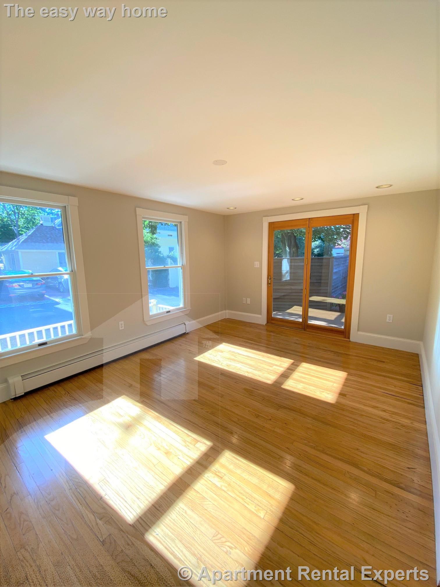 259 Mt Auburn, Harvard Square