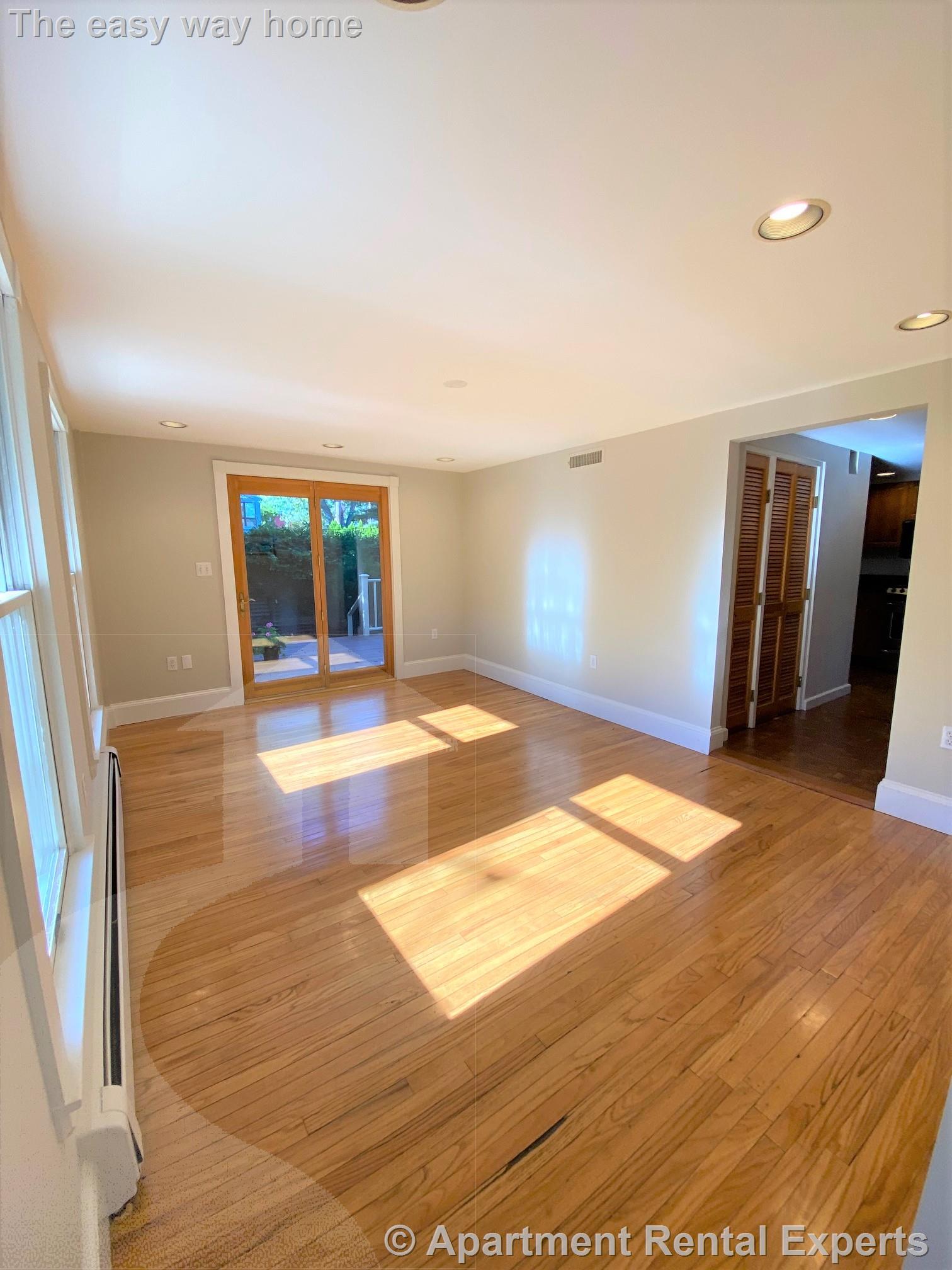 259 Mt Auburn, Harvard Square