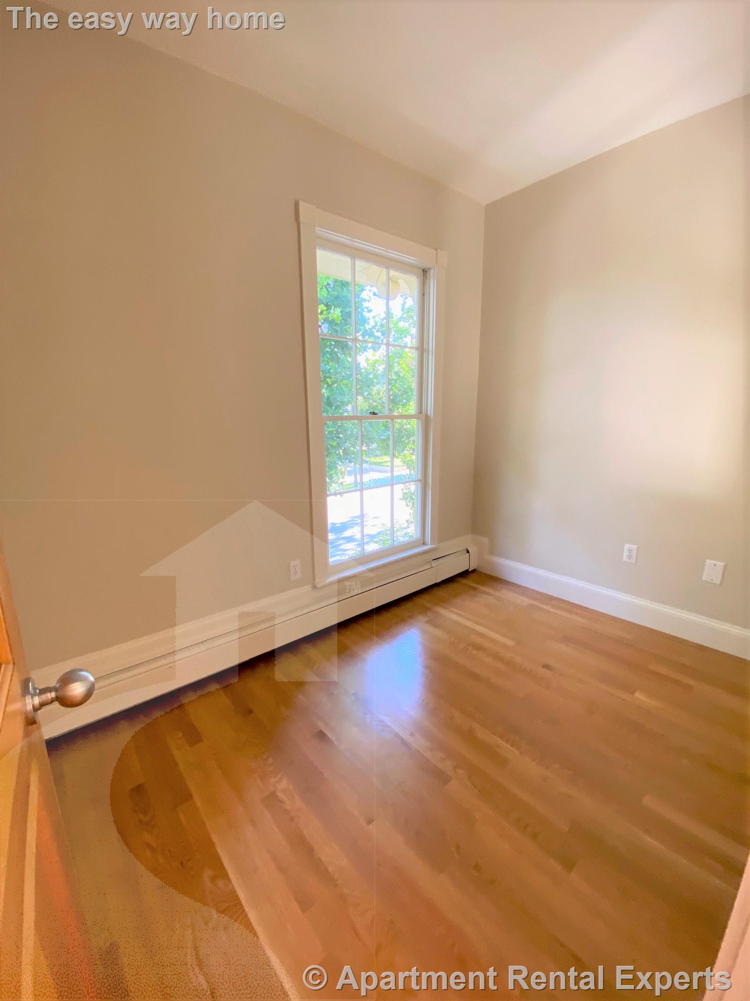 259 Mt Auburn, Harvard Square