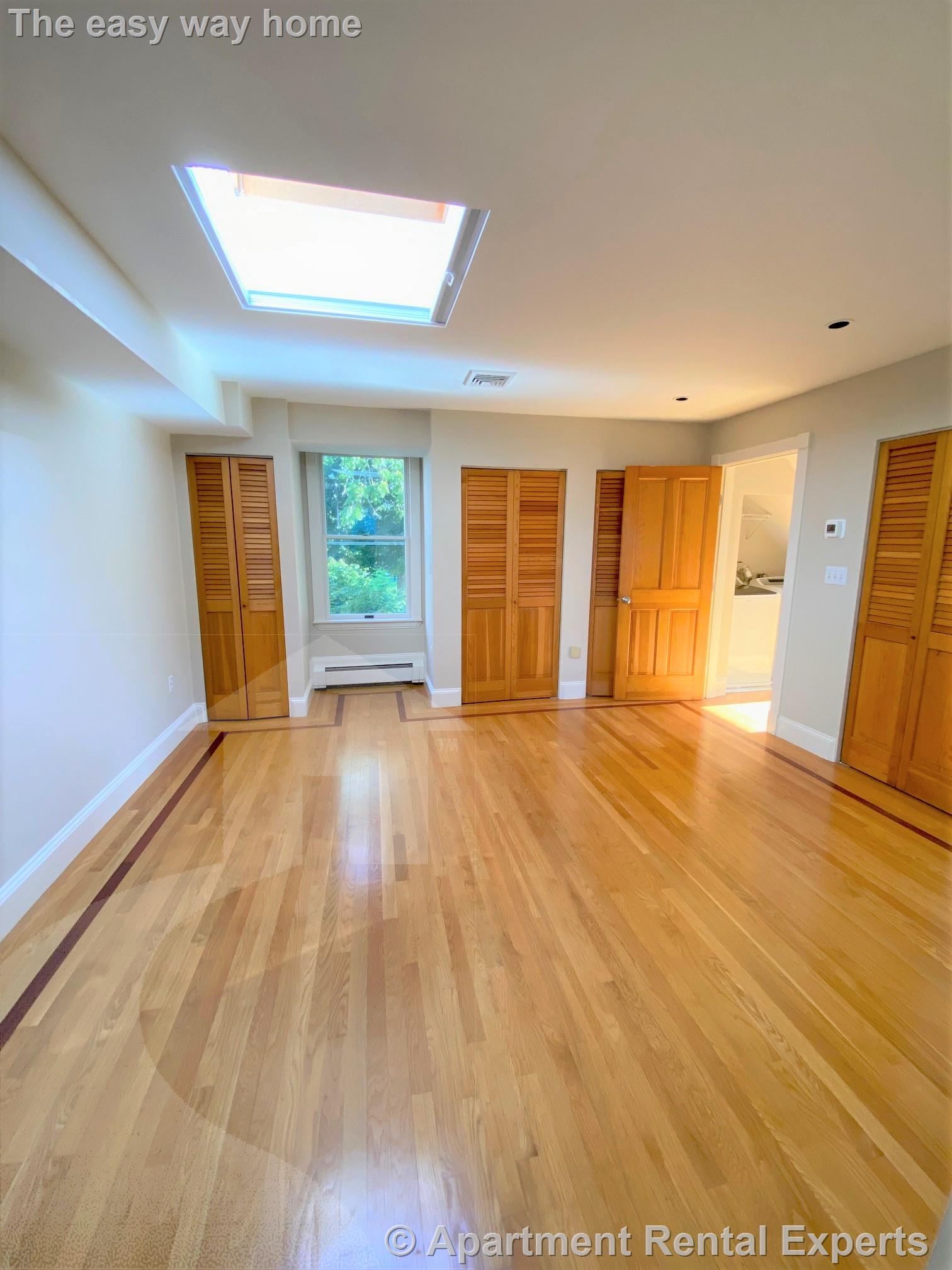 259 Mt Auburn, Harvard Square