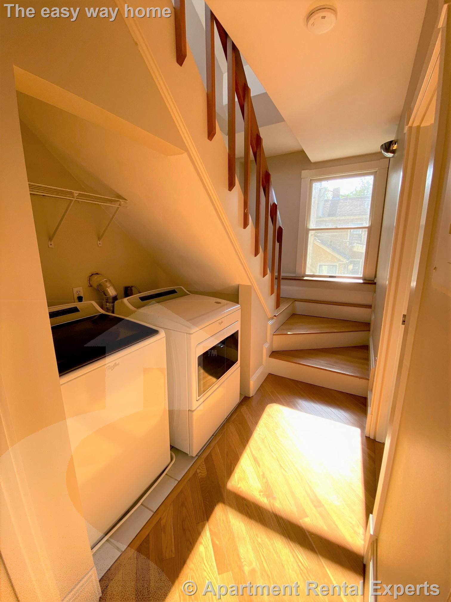 259 Mt Auburn, Harvard Square