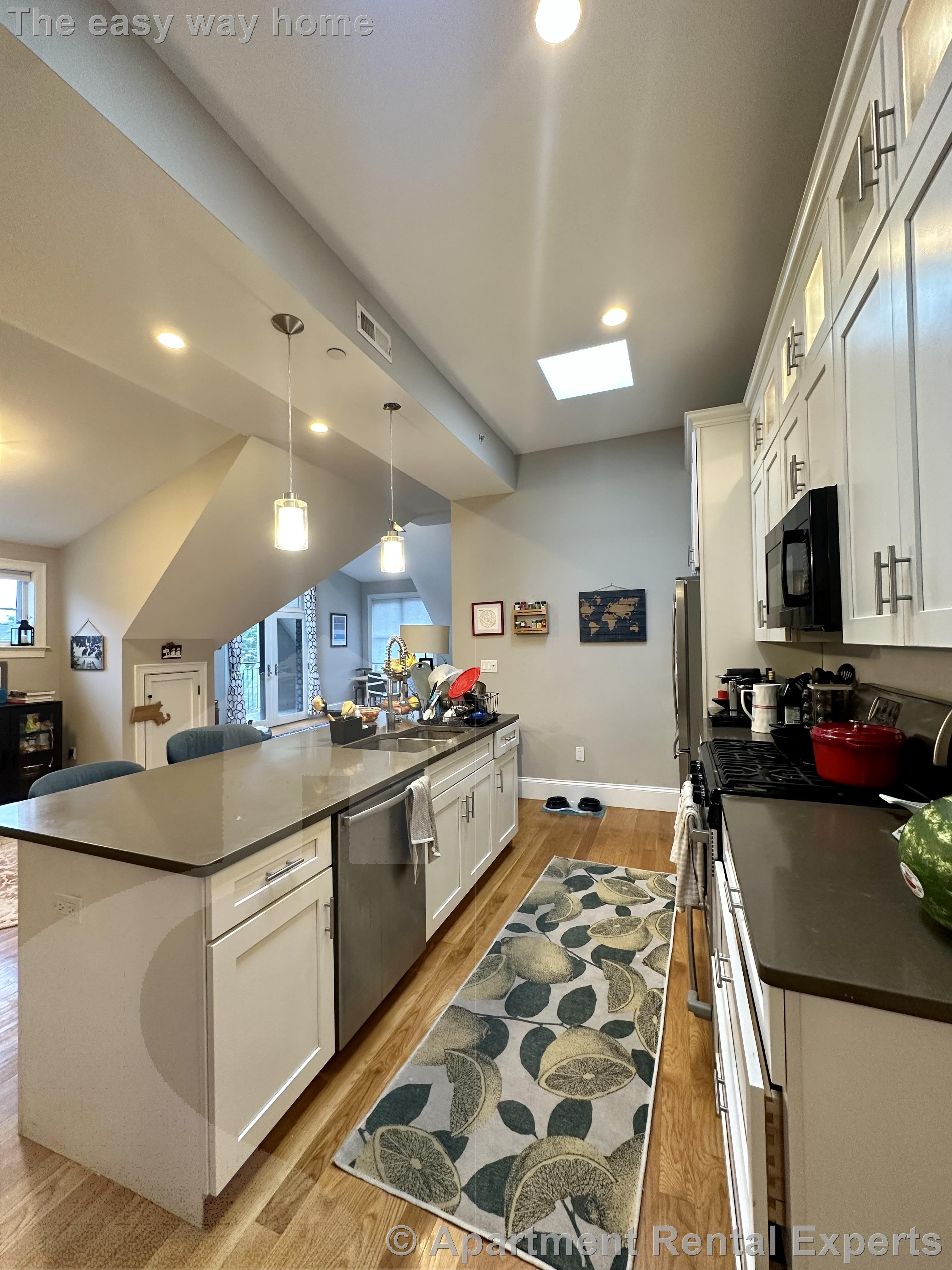 16 Linden Ave, Porter Square