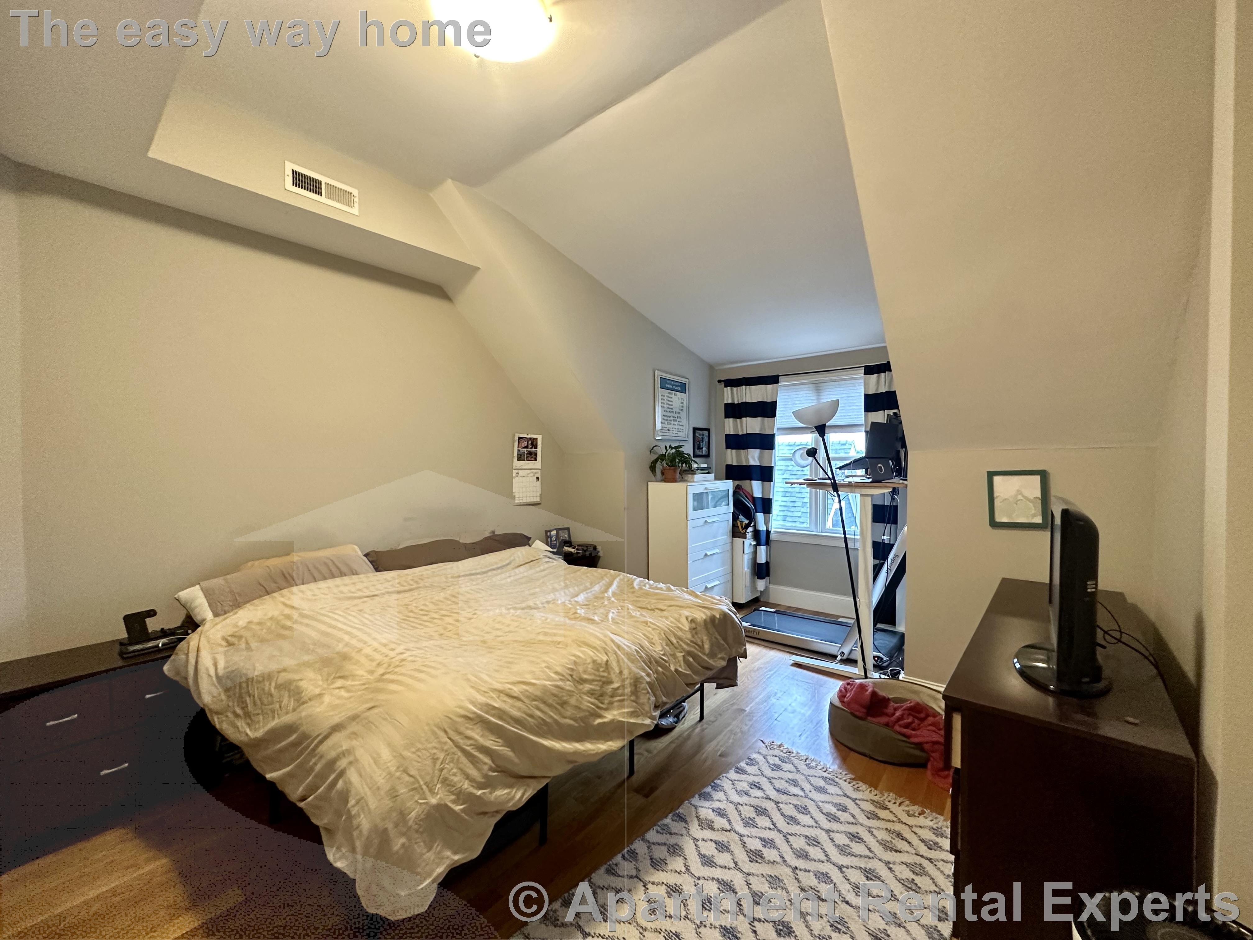 16 Linden Ave, Porter Square