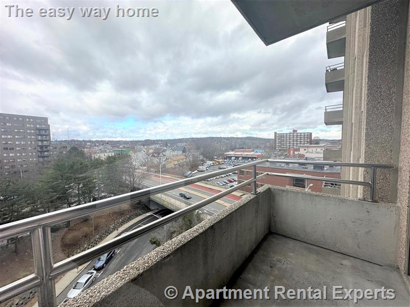 520 Main St, Malden Center