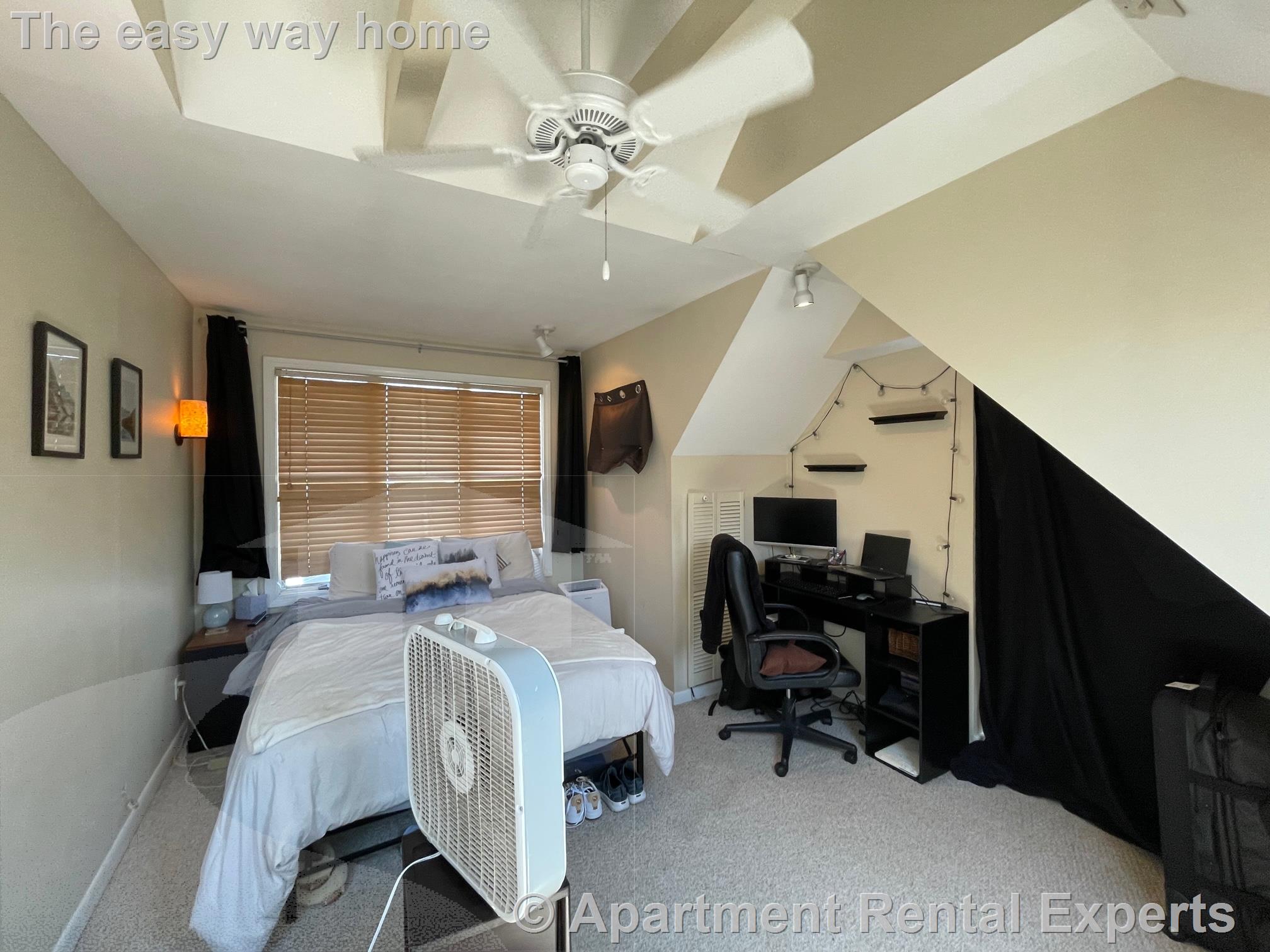 203 School St, Spring Hill