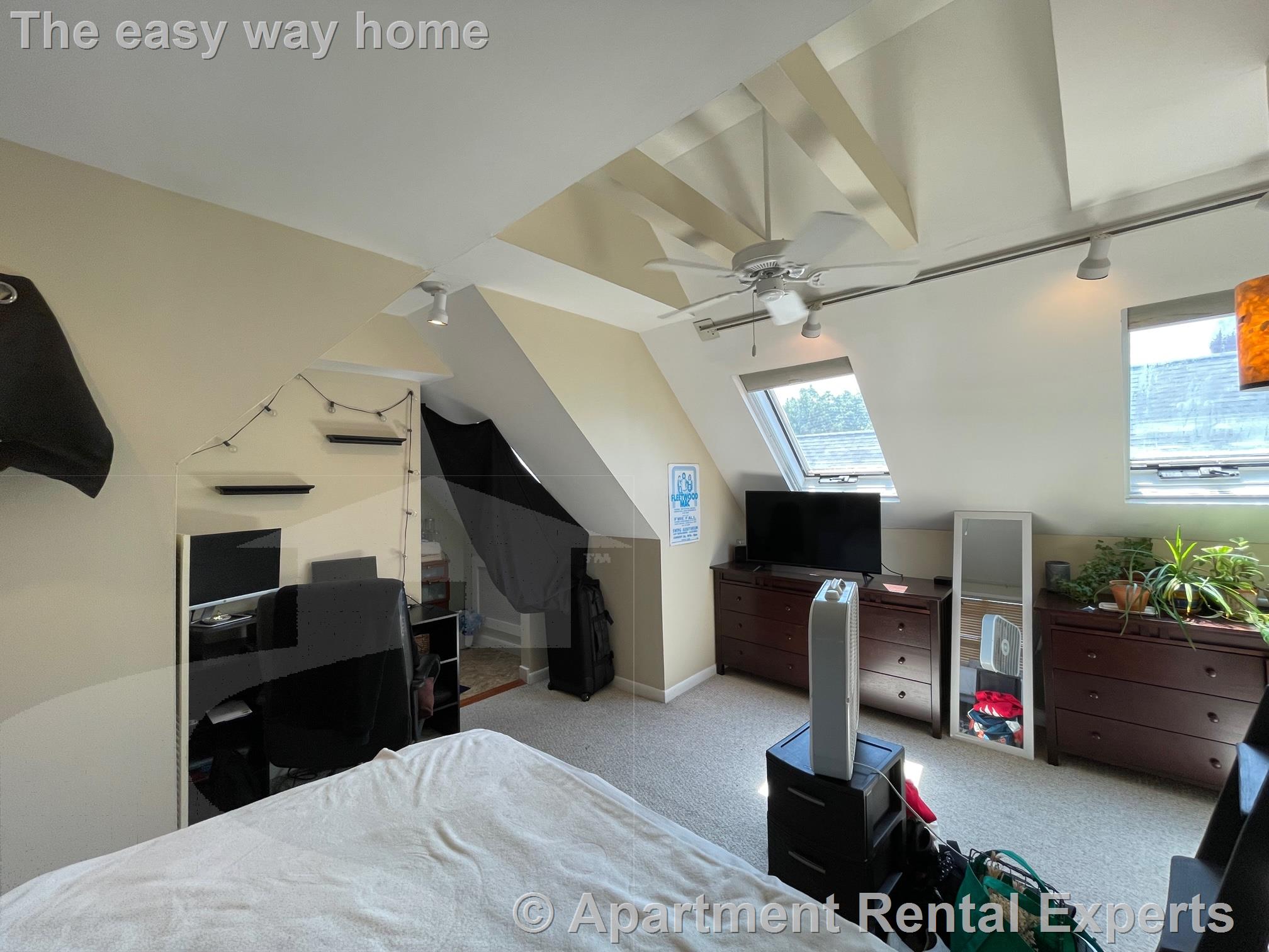 203 School St, Spring Hill