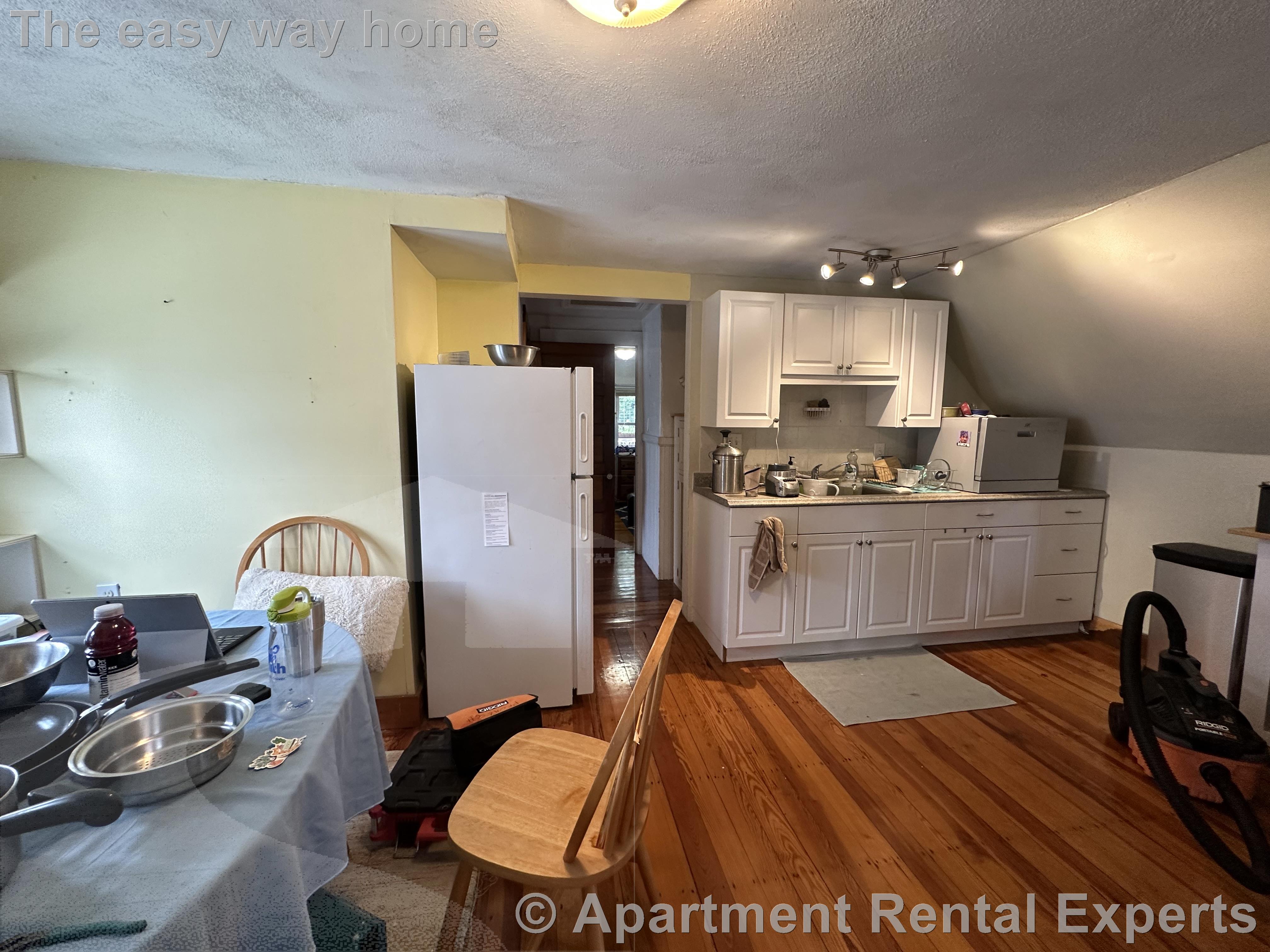 74 Prentiss St, Cambridge Line