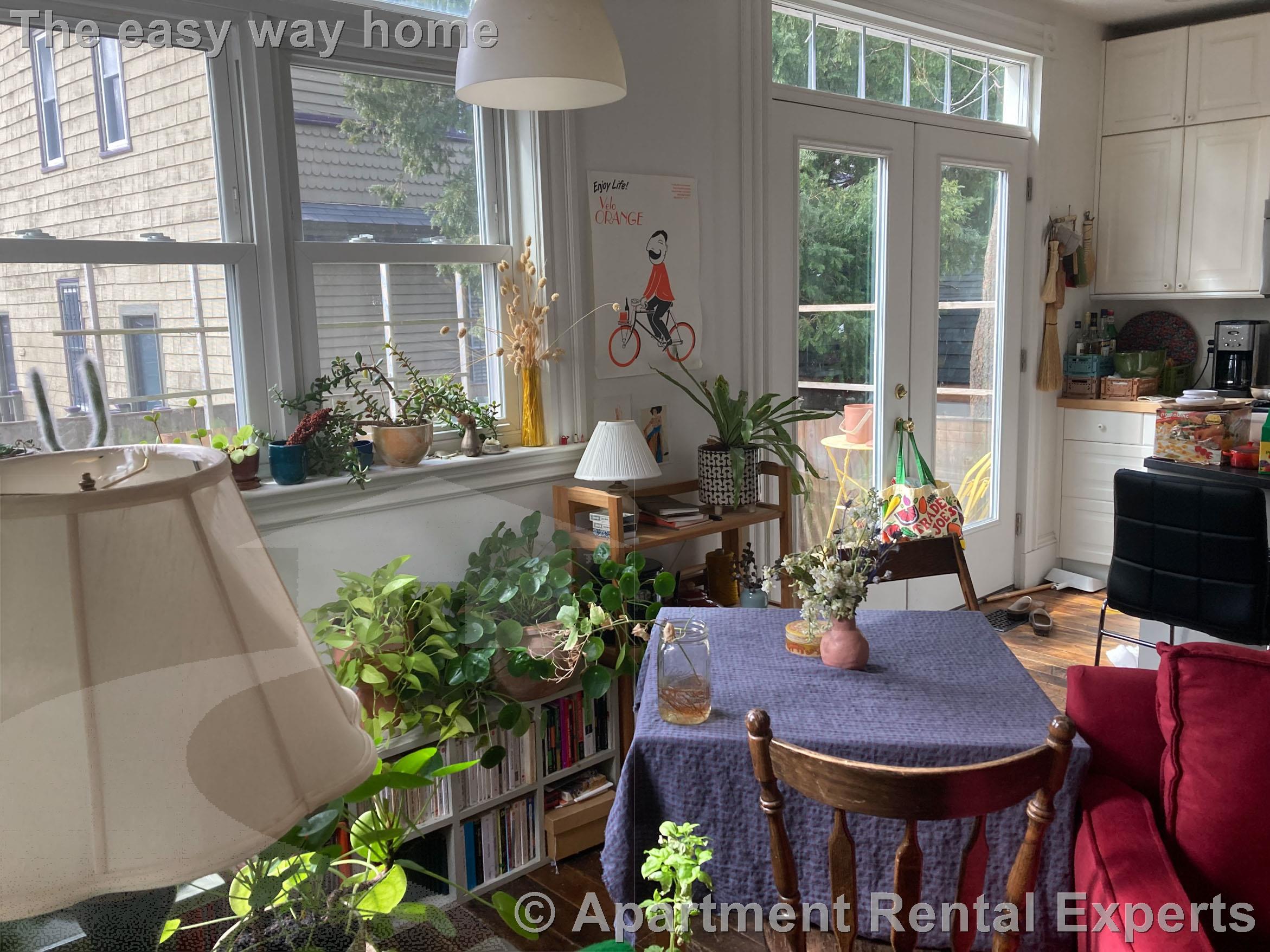 184 School St, Jamaica Plain