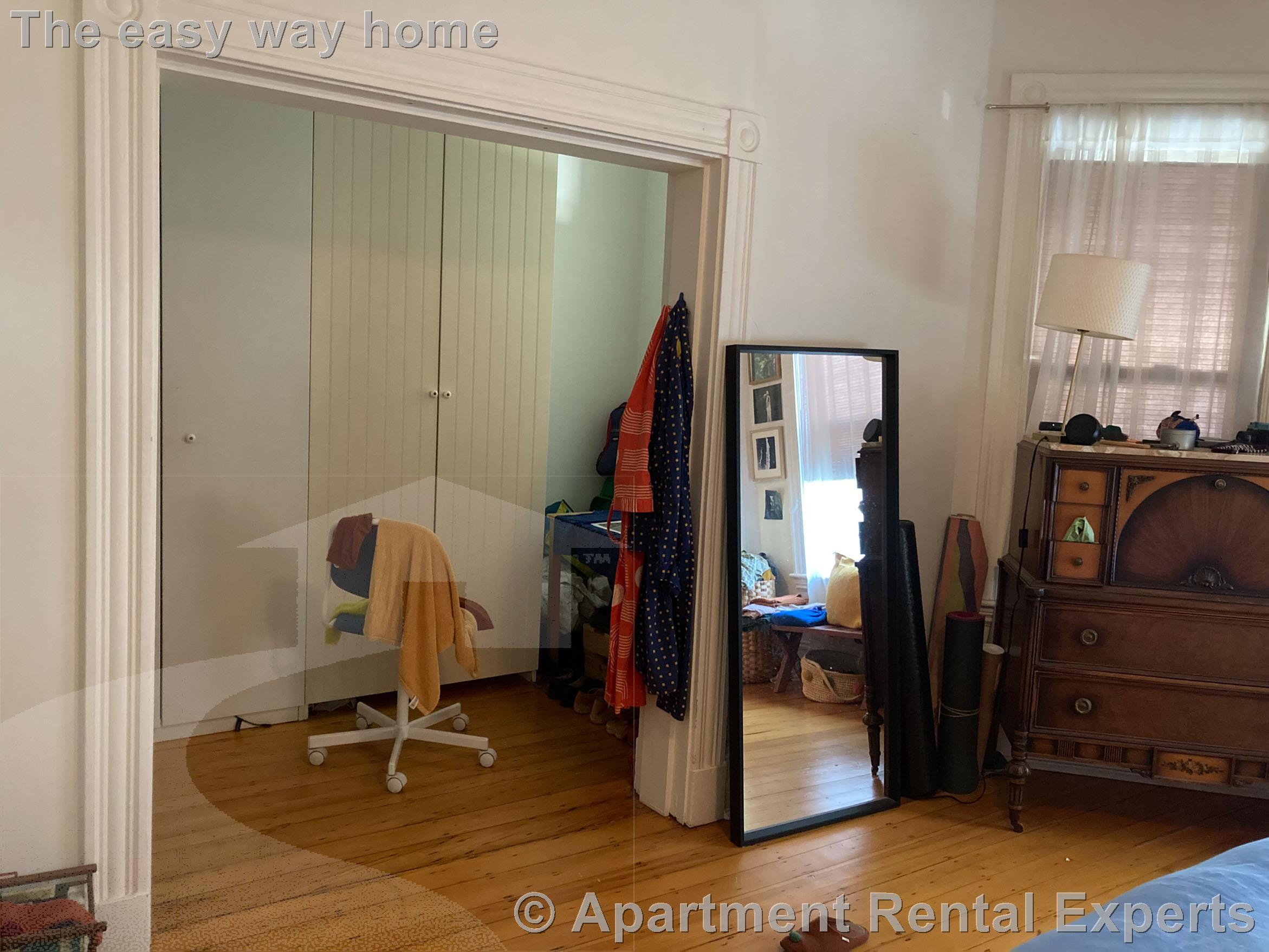 184 School St, Jamaica Plain