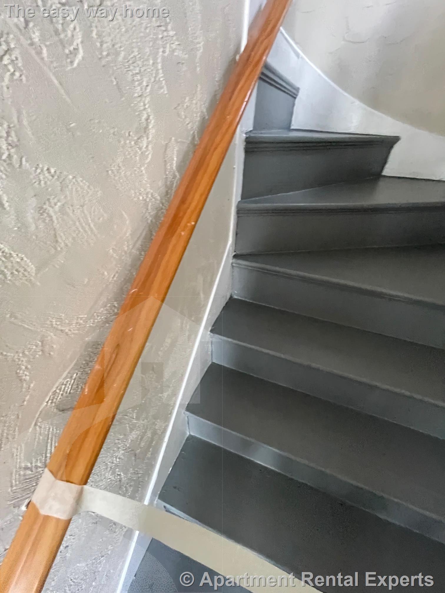 15 Irvington Rd, Tufts