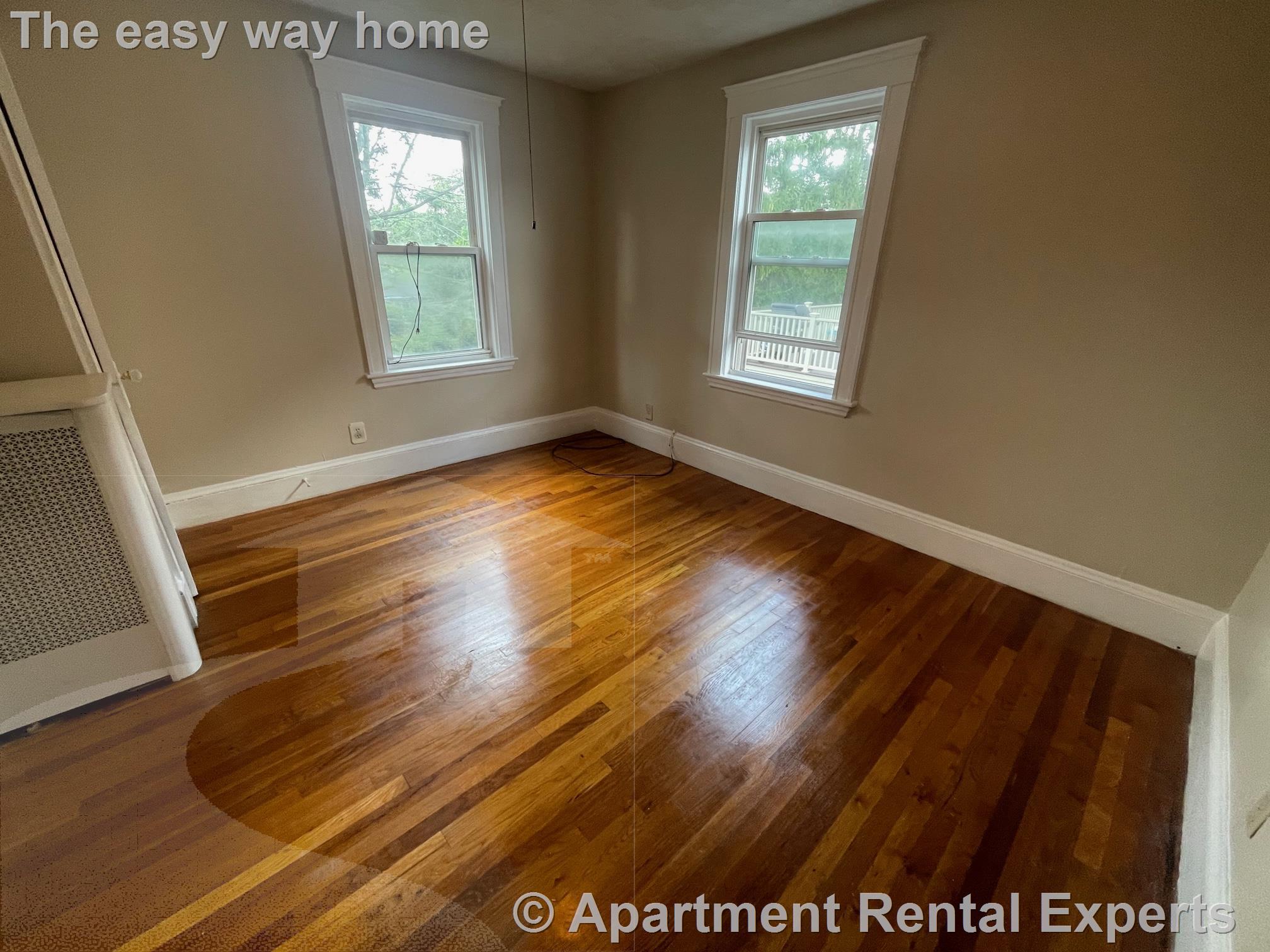 15 Irvington Rd, Tufts