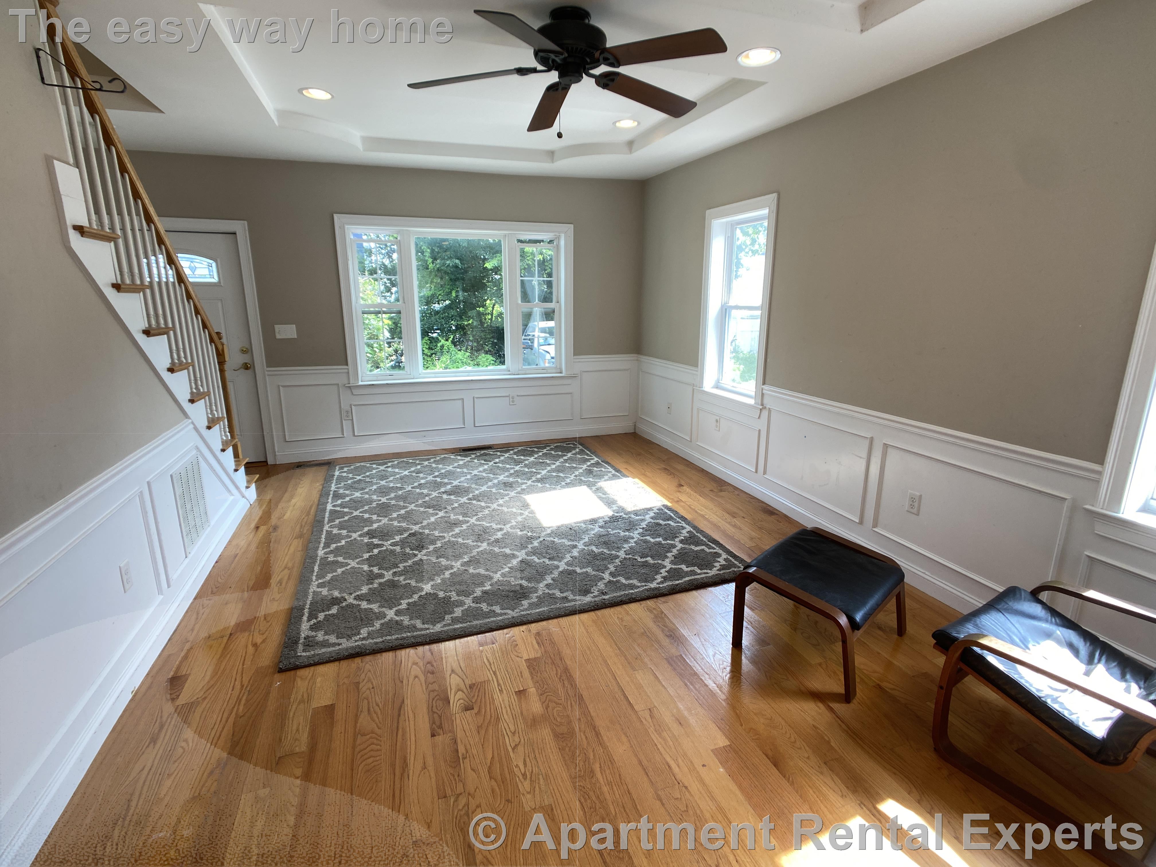 11 Winthrop Ct, Tufts