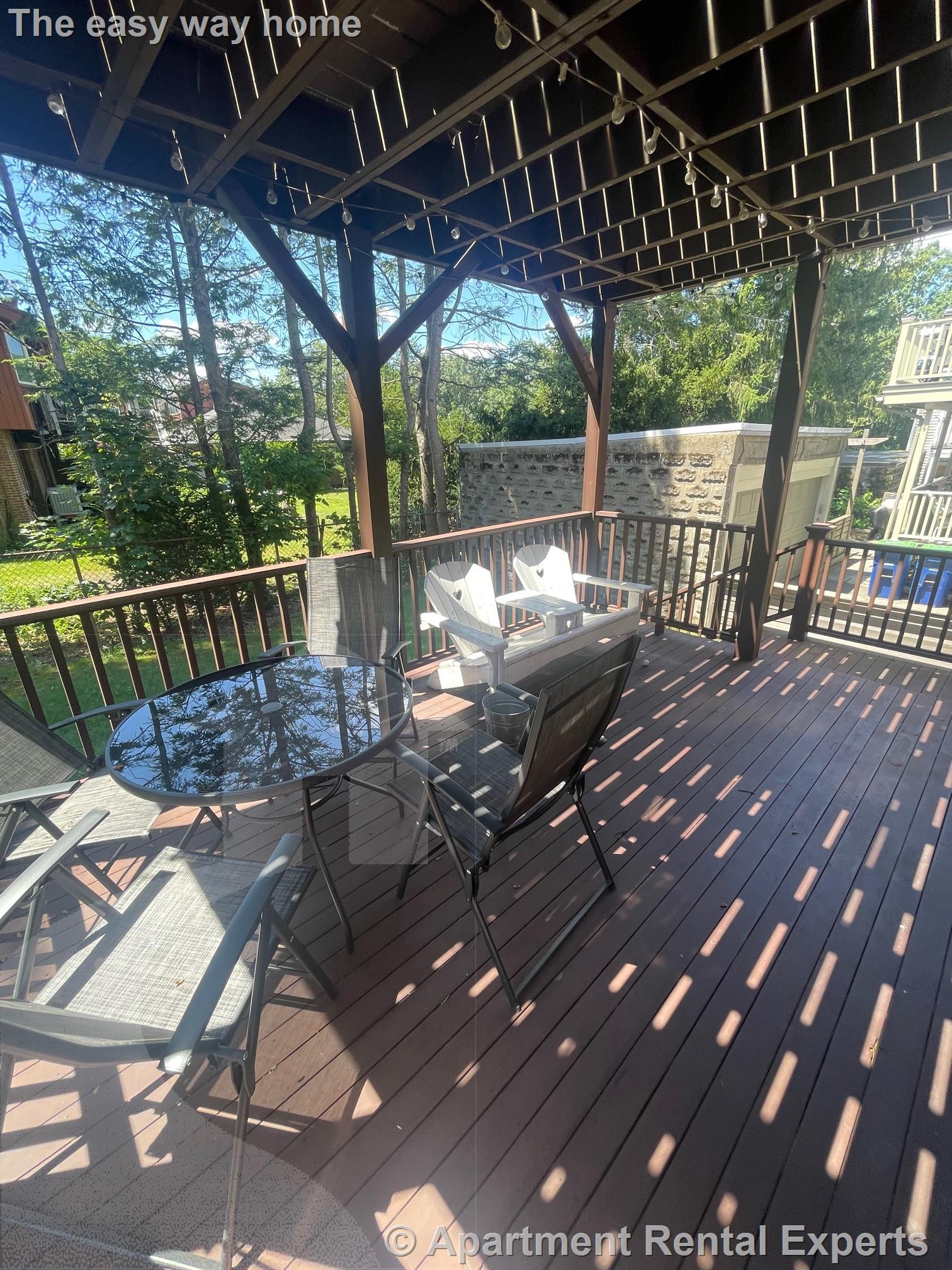 17 Irvington Rd, Tufts