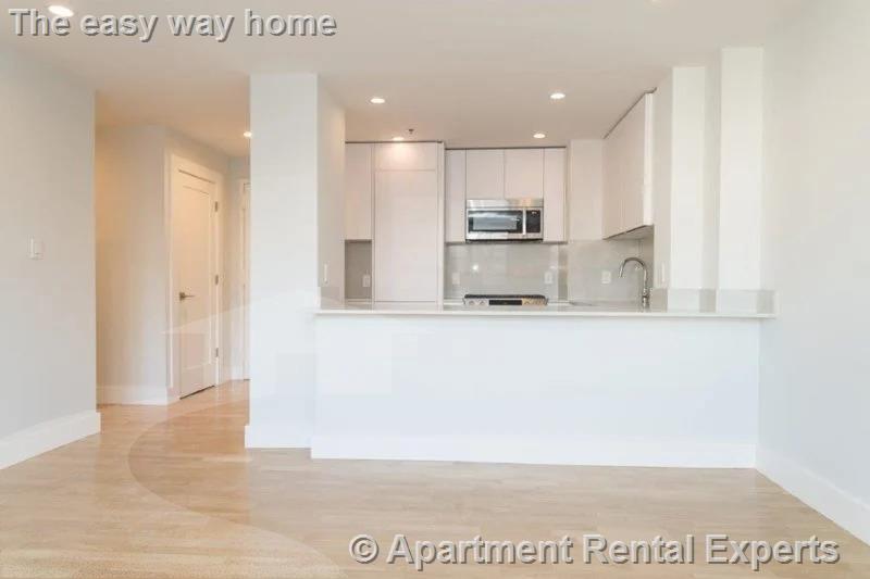 1410 Columbia St, South Boston