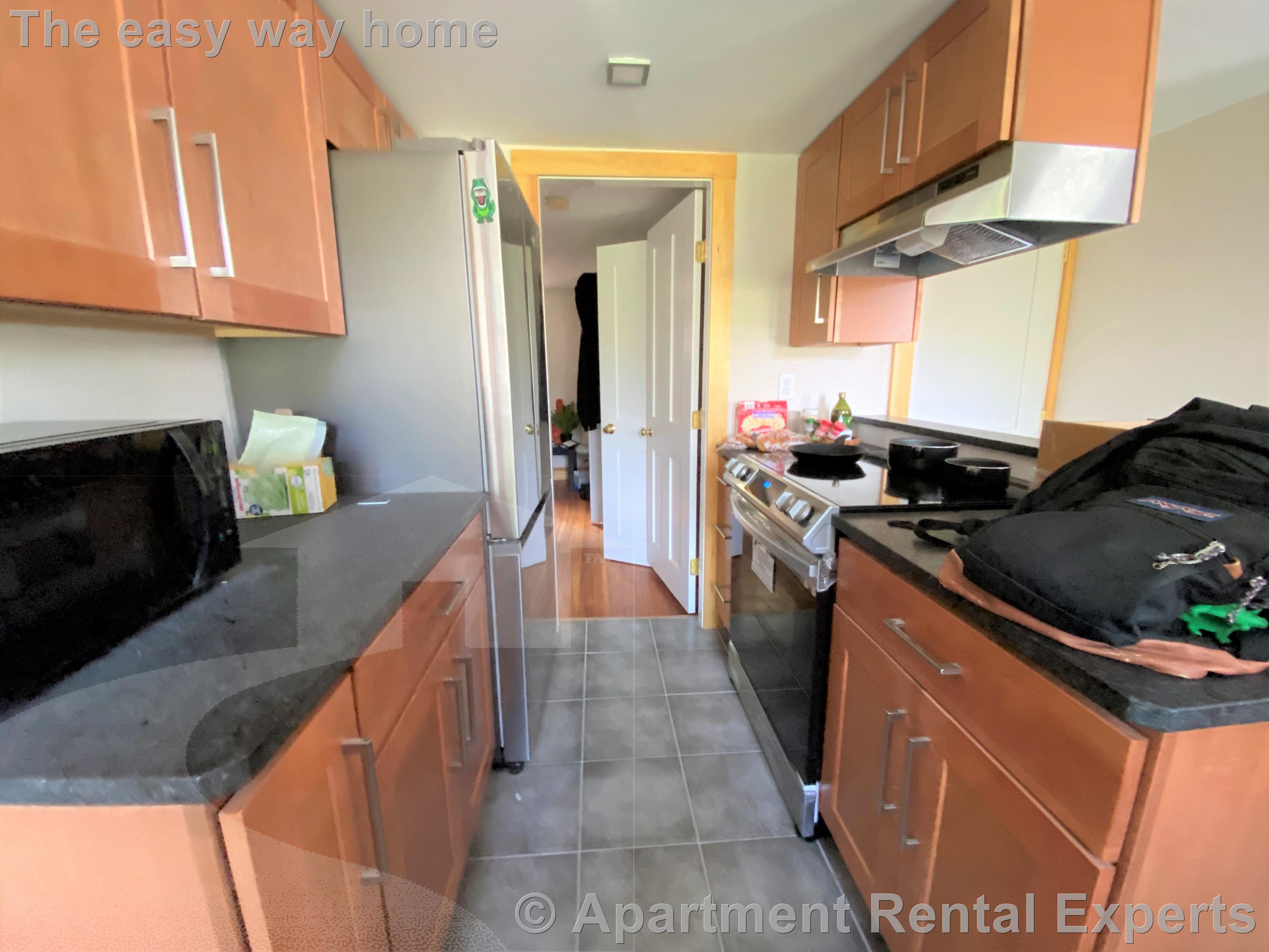 9 West St, Central Square