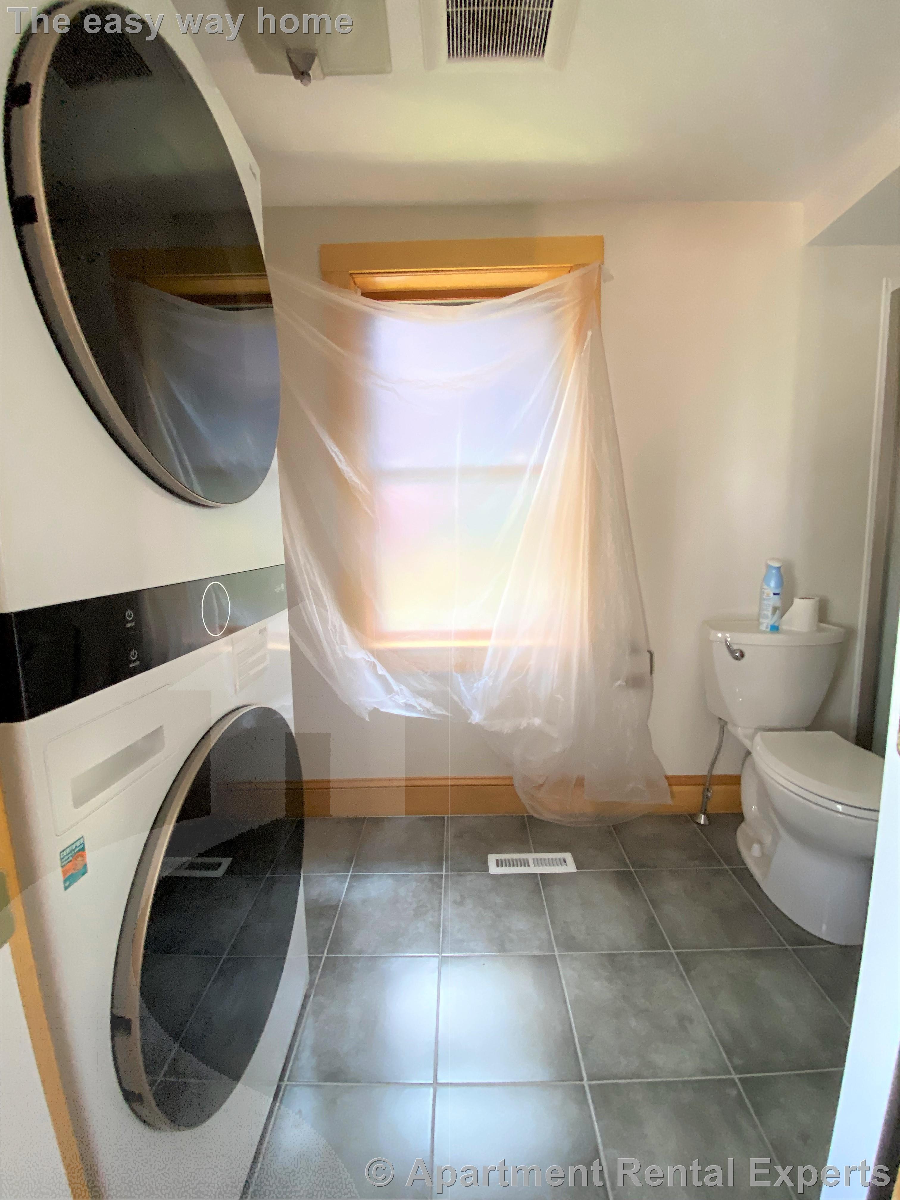 9 West St, Central Square