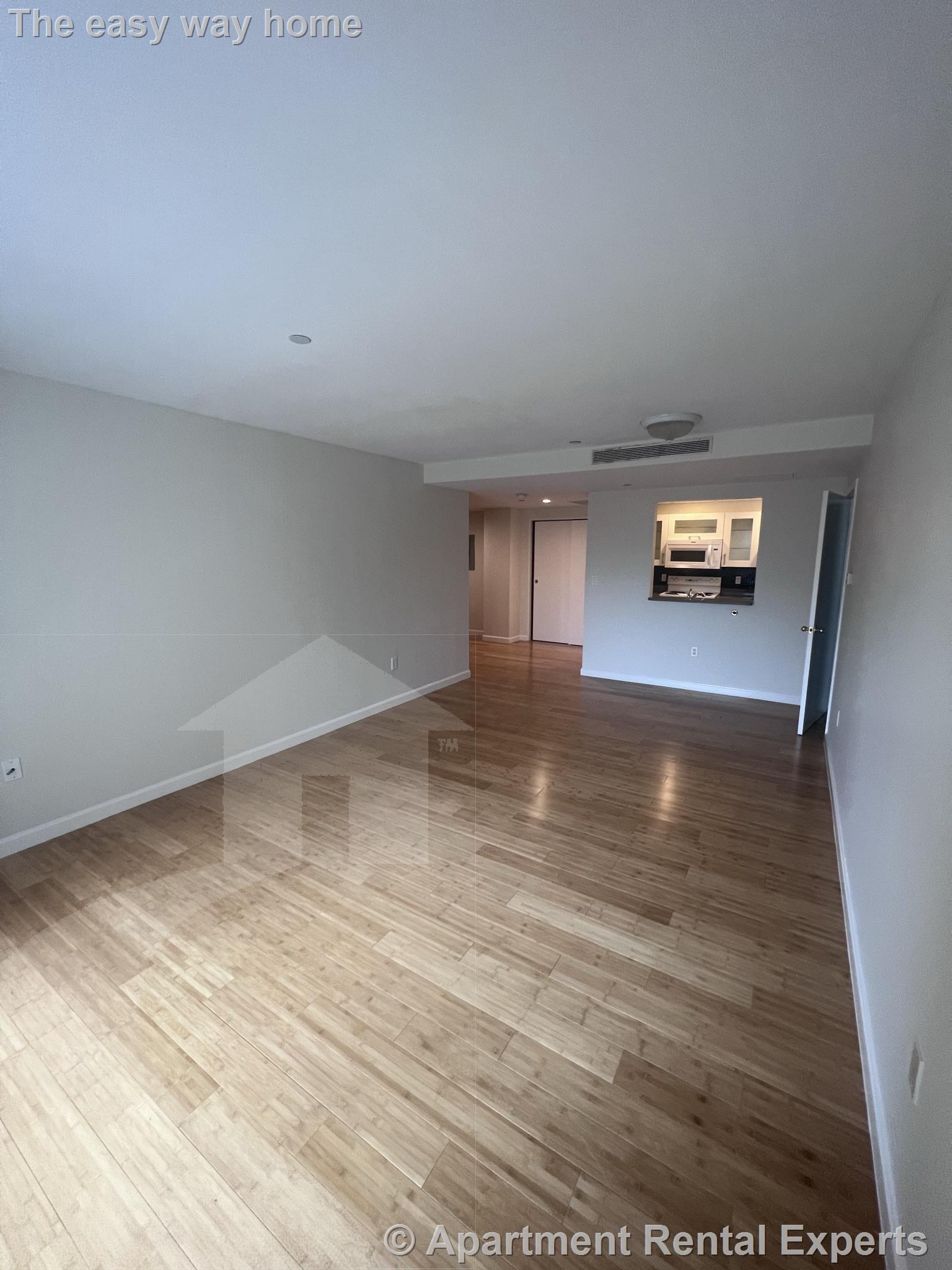 1008 Massachusetts Ave, Harvard Square