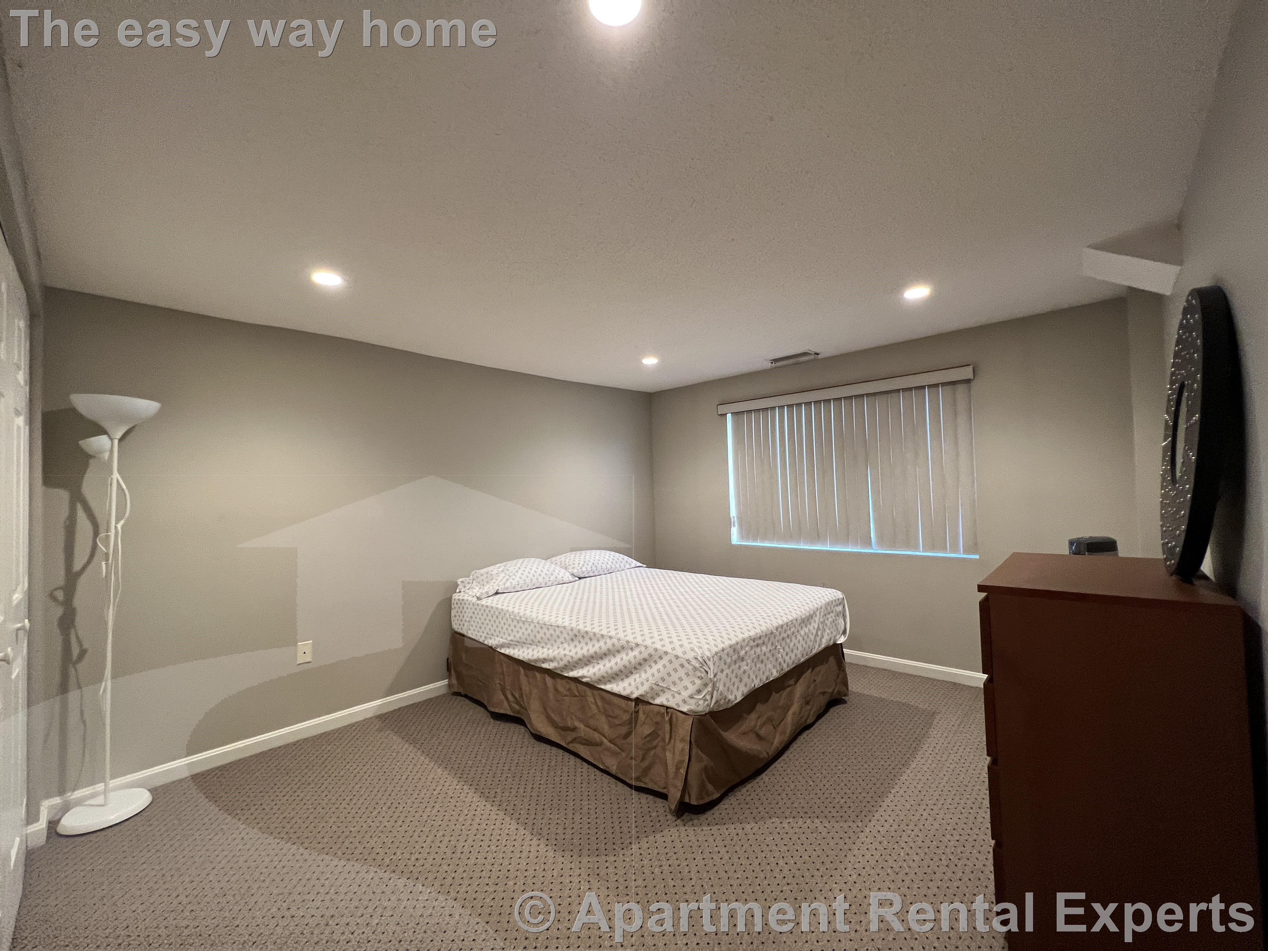 30 Revere Beach Pkwy, Wellington