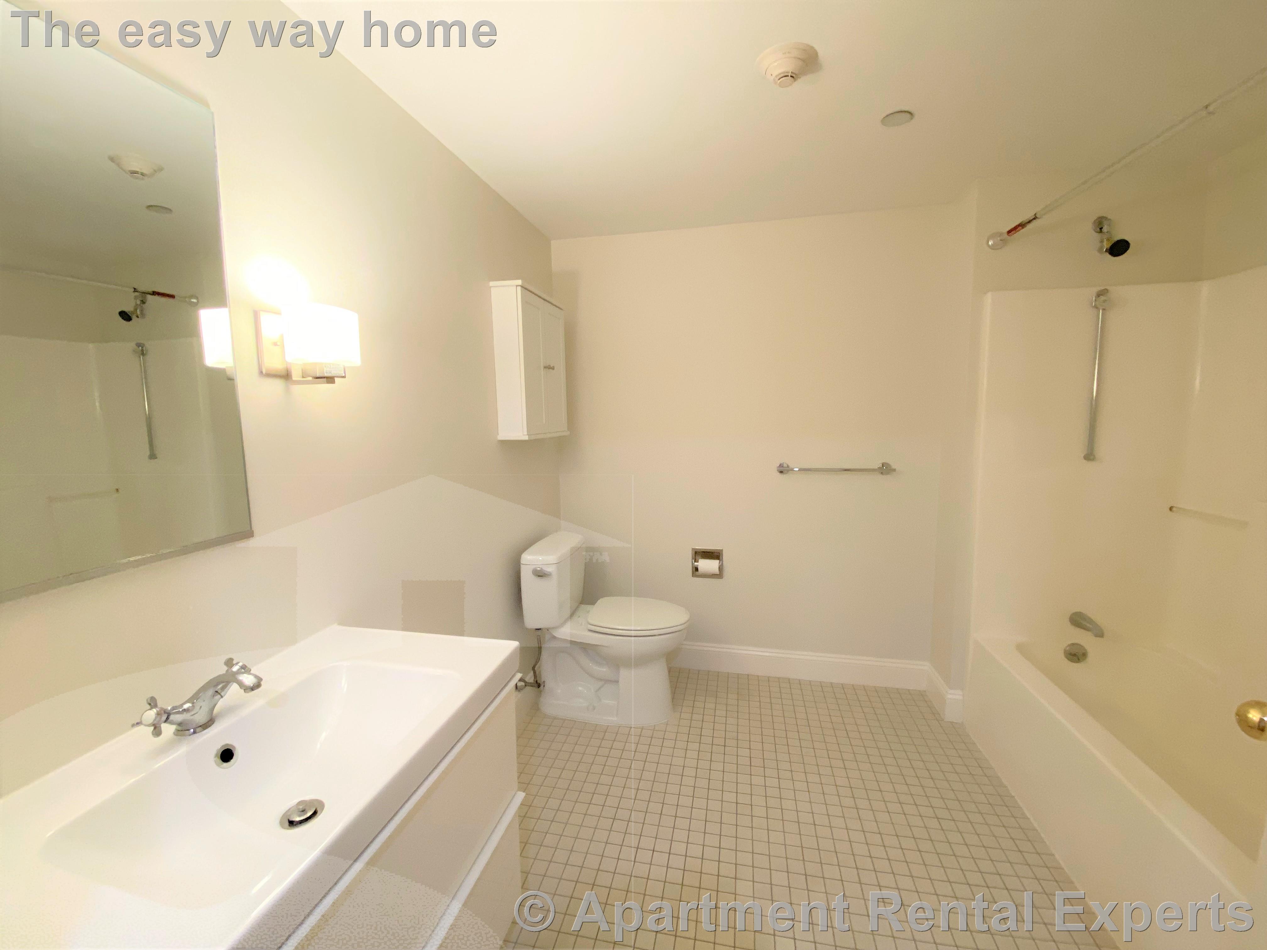 1008 Massachusetts Ave, Harvard Square