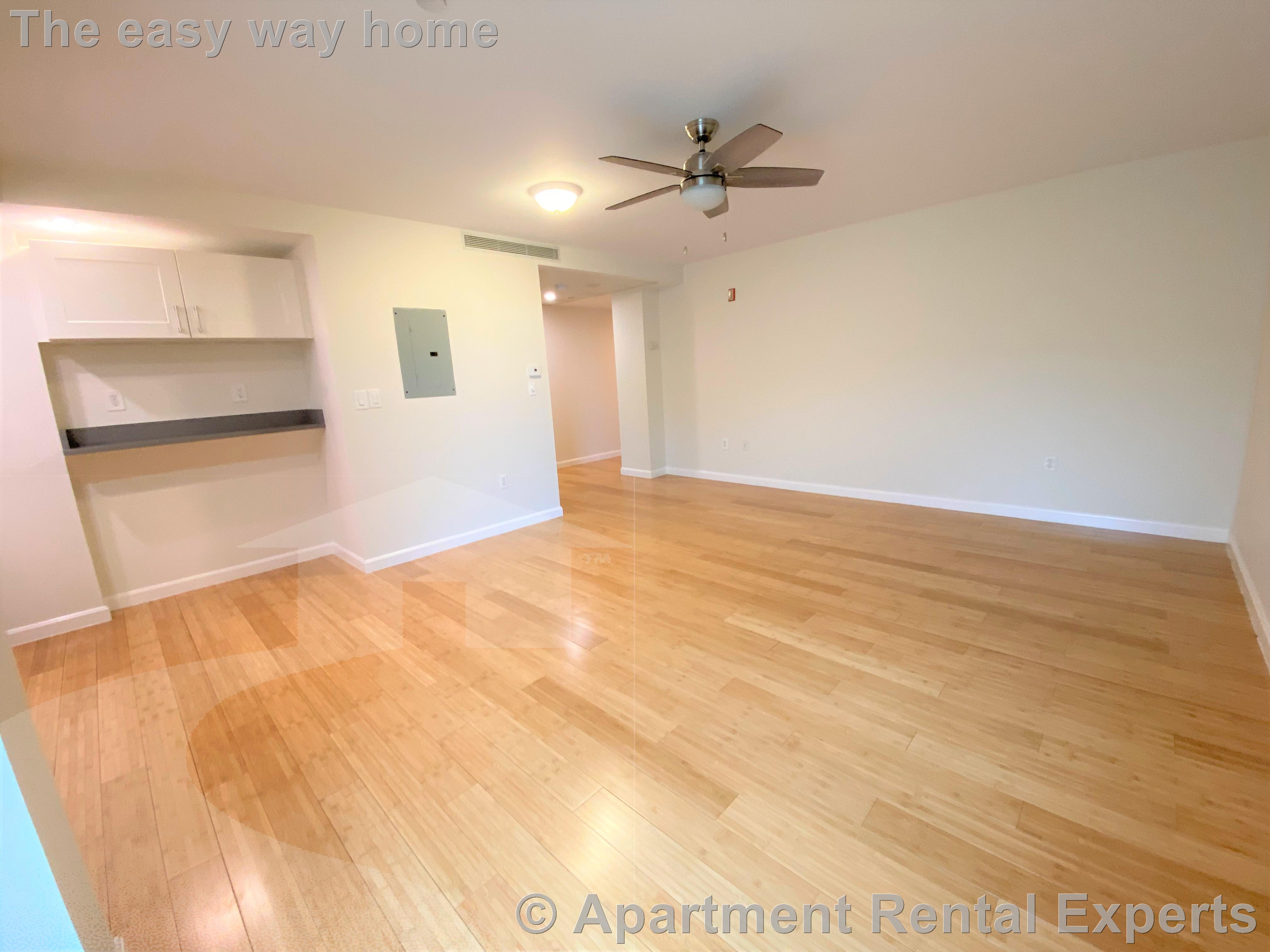 1008 Massachusetts Ave, Harvard Square